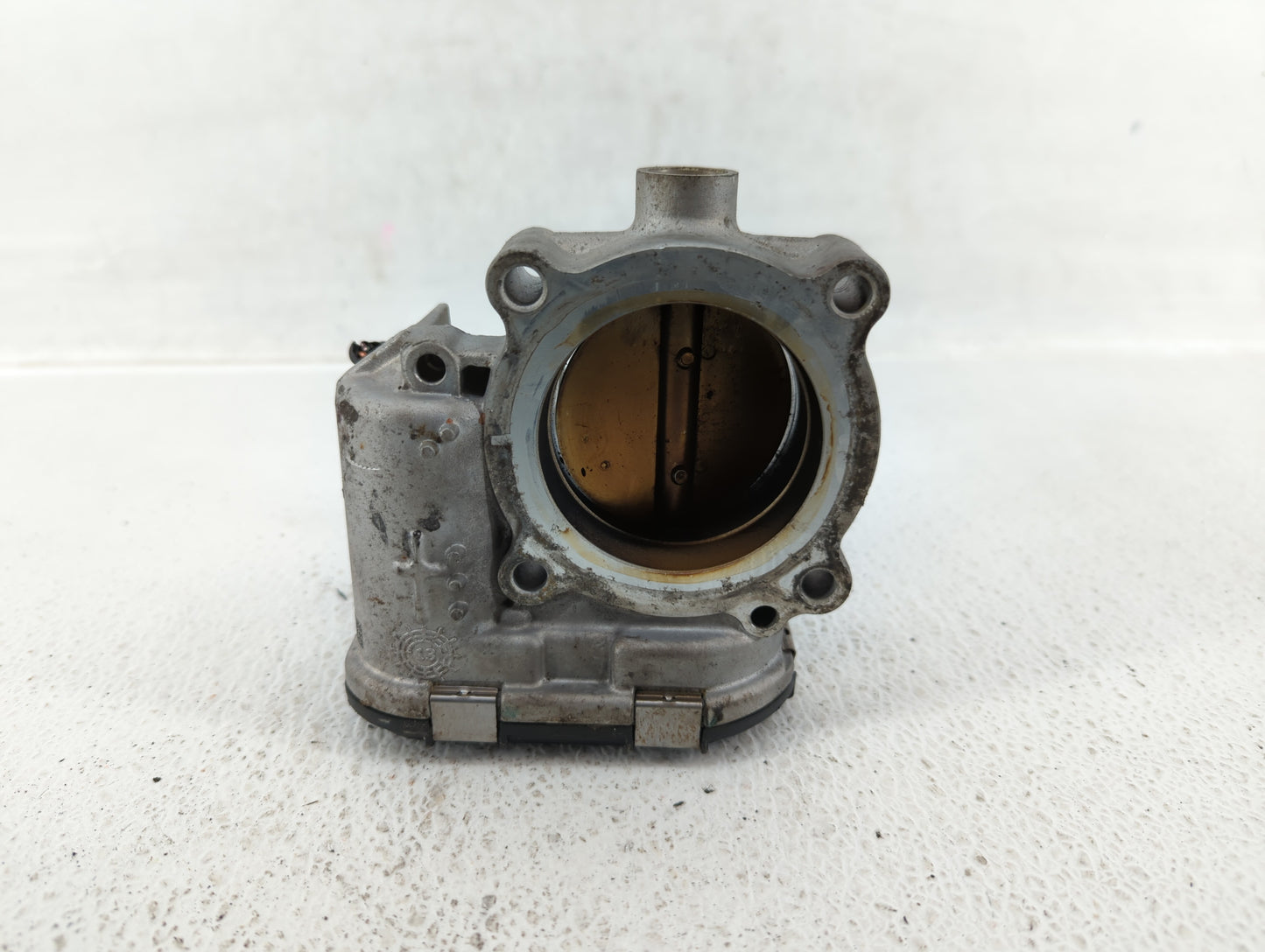 2014-2017 Volkswagen Beetle Throttle Body P/N:06K 133 062 D Fits Fits 2014 2015 2016 2017 OEM Used Auto Parts - Oemusedautop