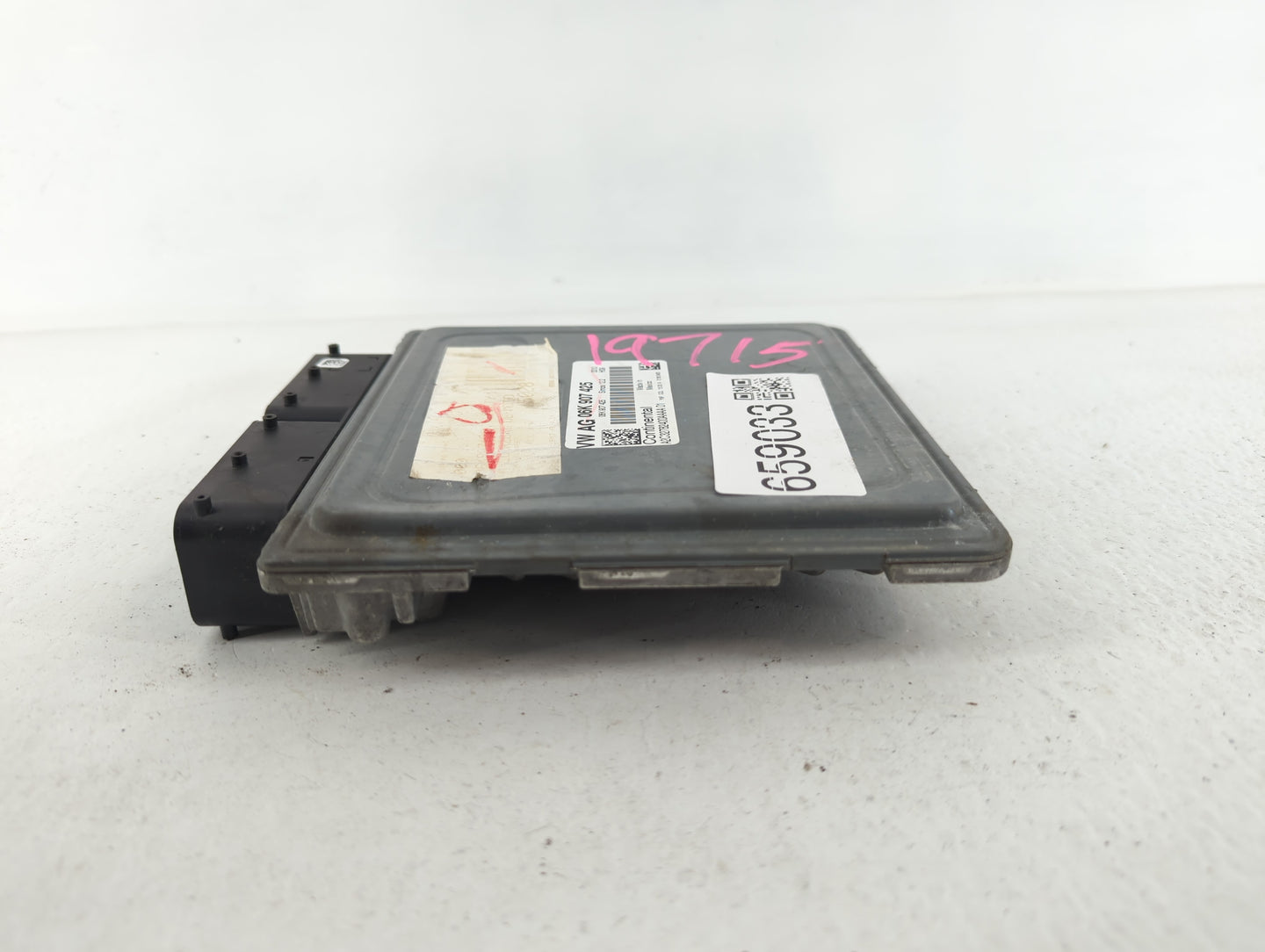 2013-2015 Volkswagen Beetle PCM Engine Control Computer ECU ECM PCU OEM P/N:06K 907 425 Fits Fits 2013 2014 2015 OEM Used Au