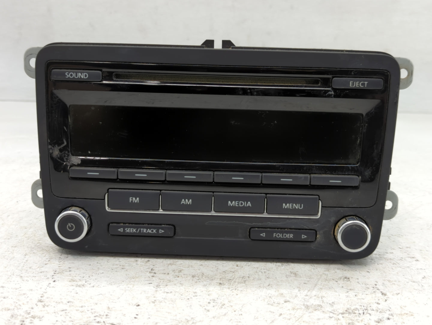 2012-2016 Volkswagen Beetle Am Fm Cd Player Radio Receiver - Oemusedautoparts1.com