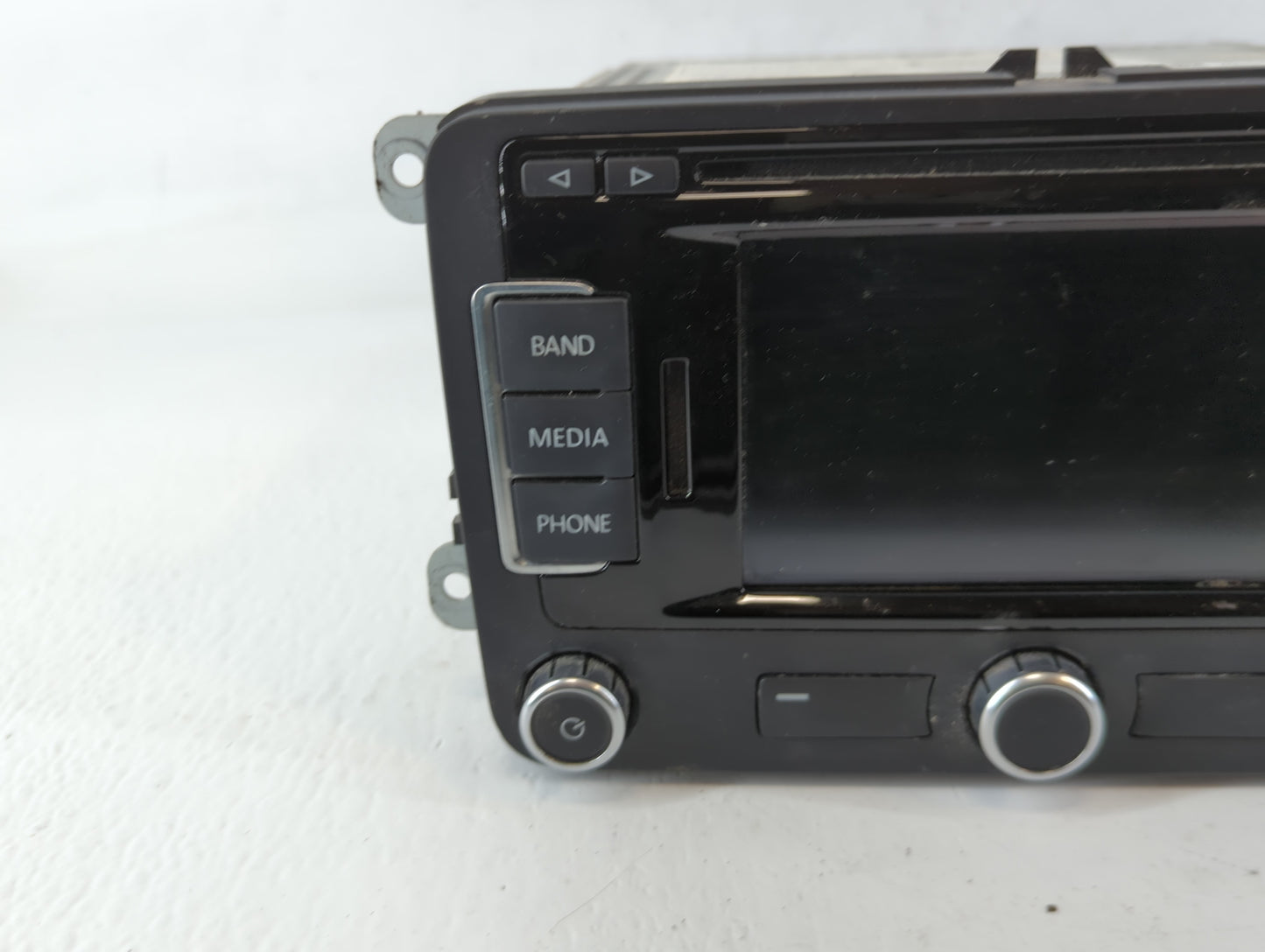 2013-2016 Volkswagen Beetle Am Fm Cd Player Radio Receiver - Oemusedautoparts1.com