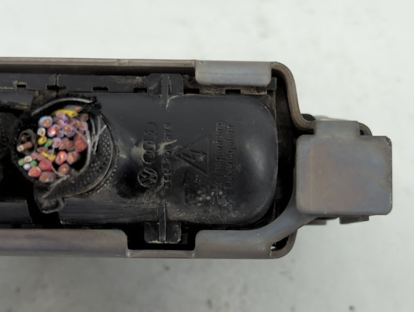 2014 Volkswagen Cc PCM Engine Control Computer ECU ECM PCU OEM P/N:06J 907 309 B Fits OEM Used Auto Parts - Oemusedautoparts