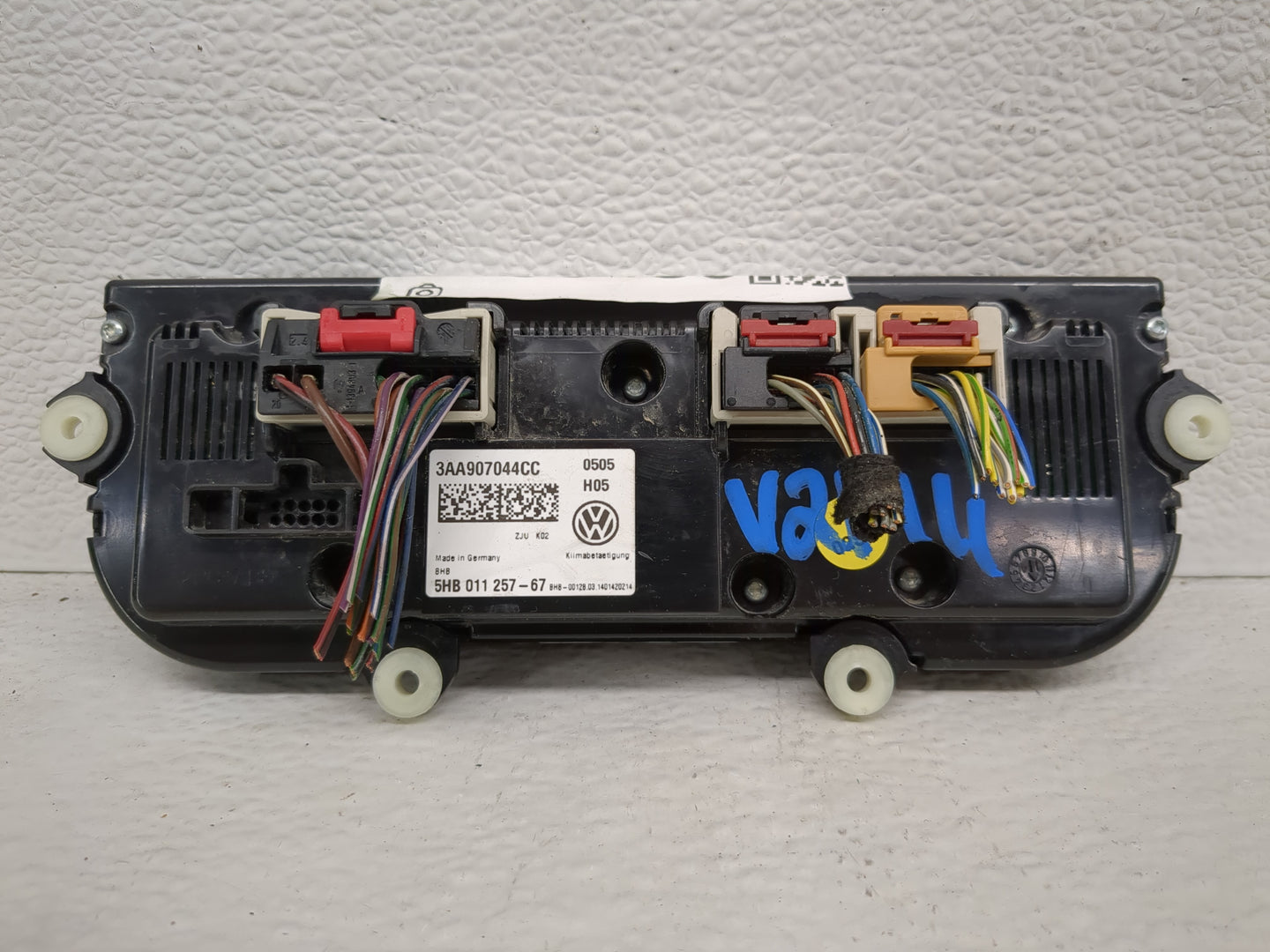 2013-2014 Volkswagen Cc Climate Control Module Temperature AC/Heater Replacement P/N:005147 18324387 Fits Fits 2013 2014 OEM