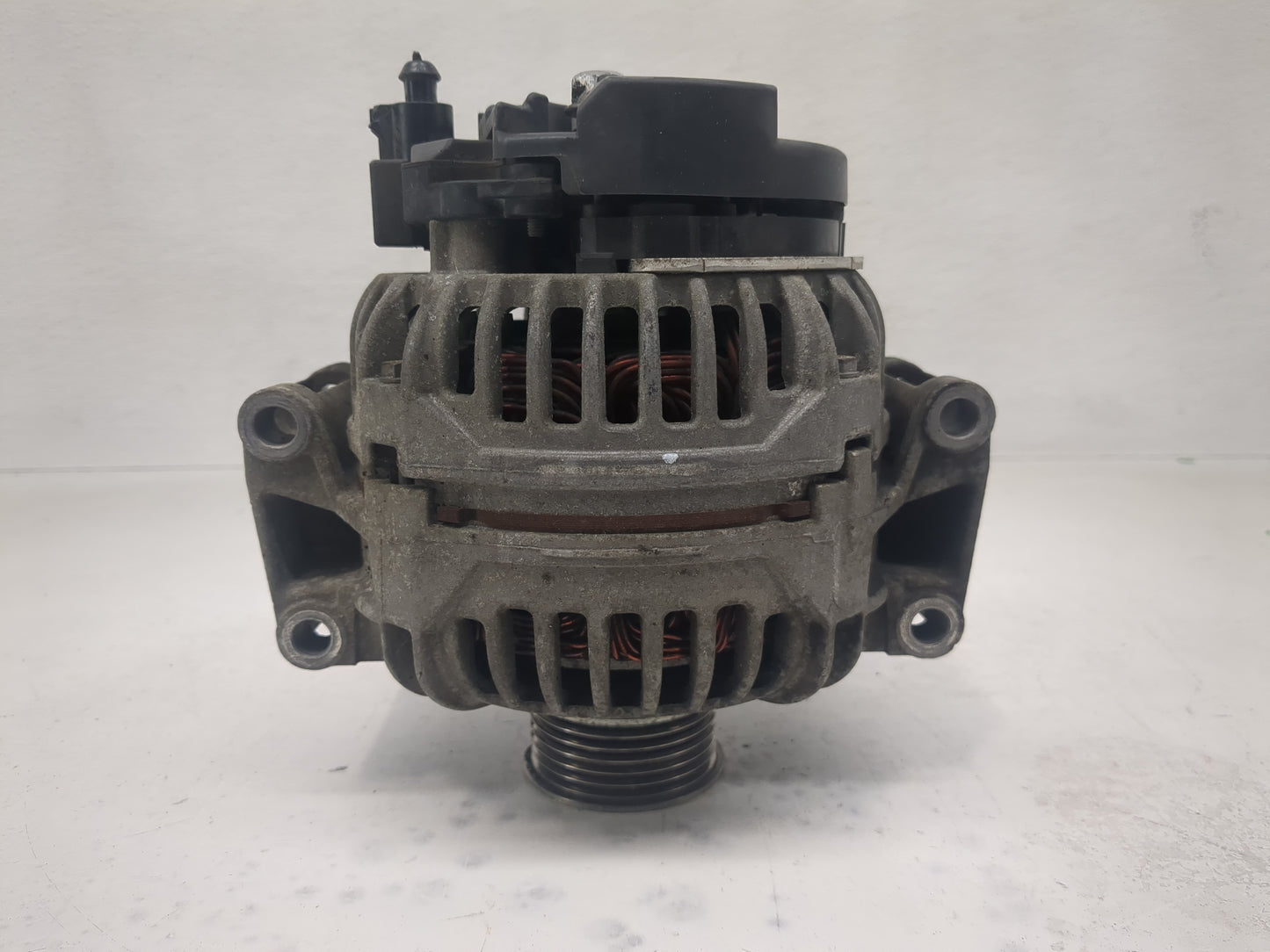 2009-2017 Volkswagen Cc Alternator Replacement Generator Charging Assembly Engine OEM P/N:07K 903 023 A Fits OEM Used Auto P