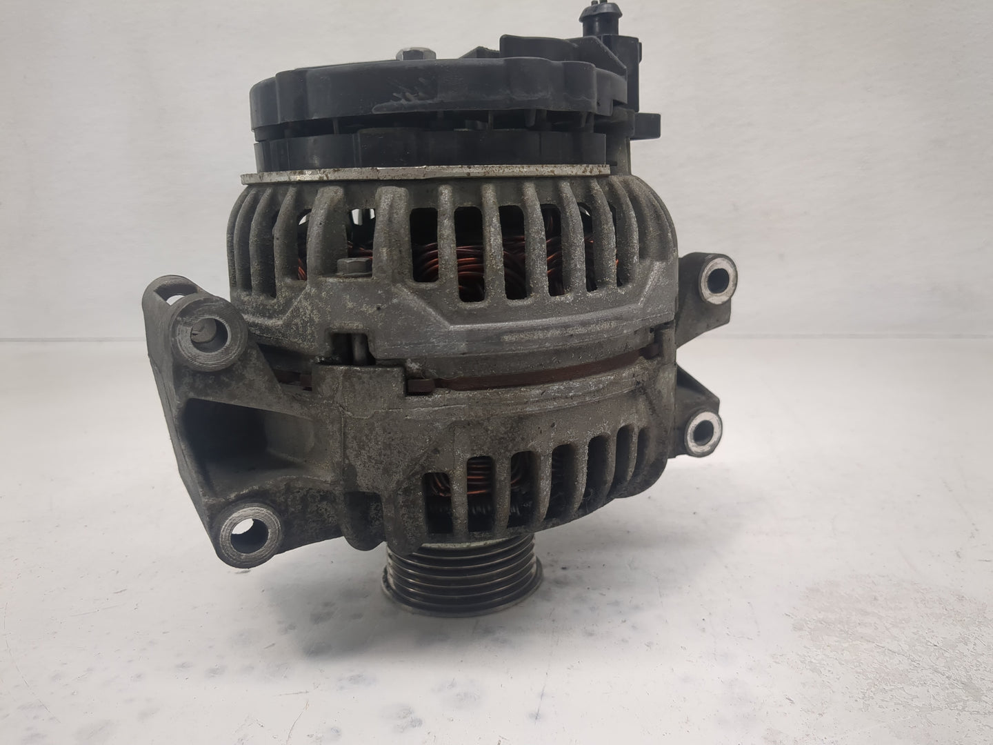 2009-2017 Volkswagen Cc Alternator Replacement Generator Charging Assembly Engine OEM P/N:07K 903 023 A Fits OEM Used Auto P