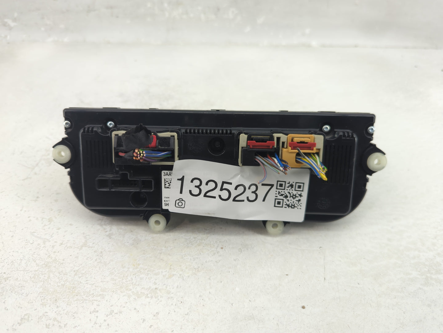 2013-2014 Volkswagen Cc Climate Control Module Temperature AC/Heater Replacement P/N:3AA907044BH Fits Fits 2013 2014 OEM Use