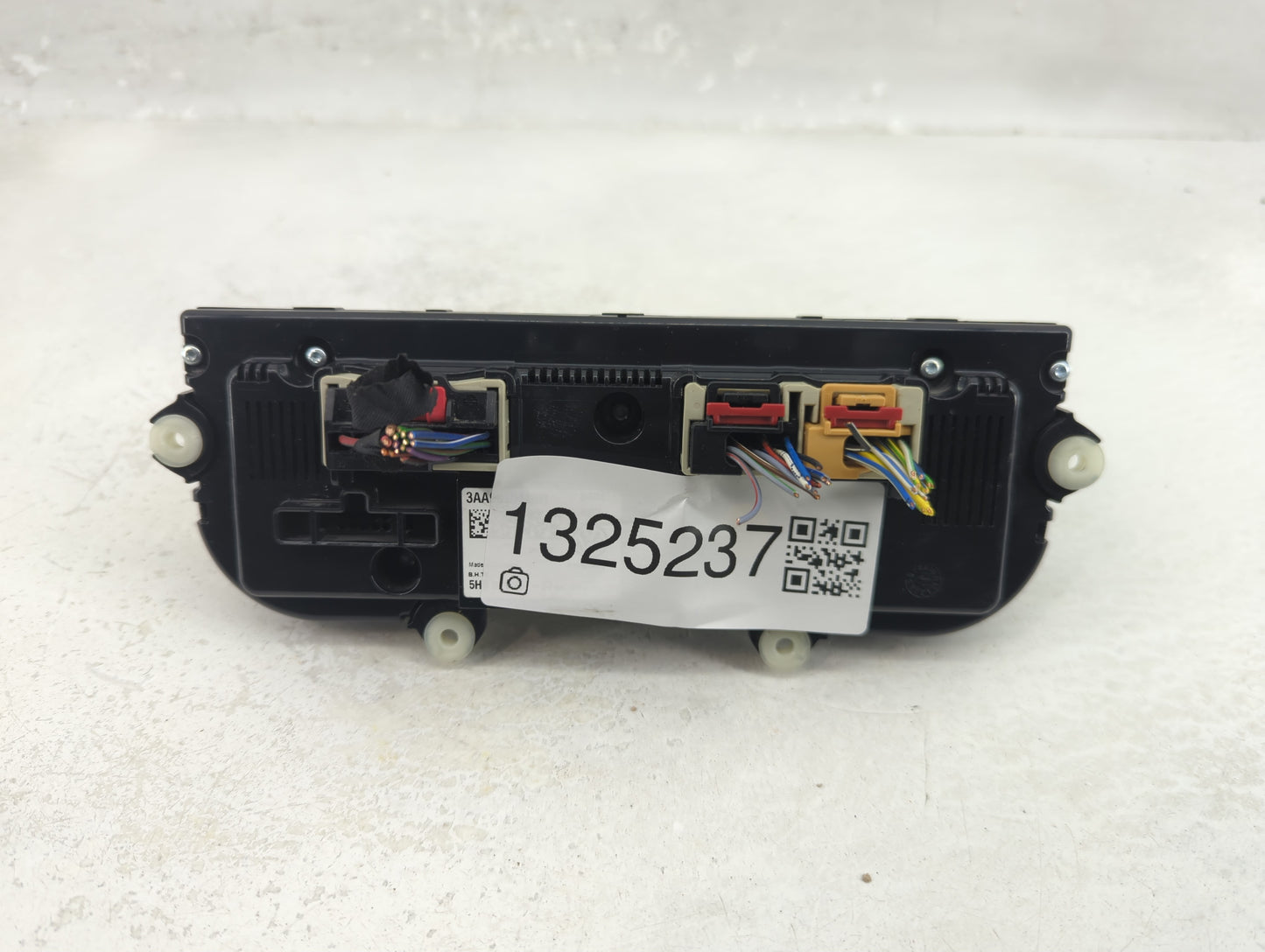 2013-2014 Volkswagen Cc Climate Control Module Temperature AC/Heater Replacement P/N:3AA907044BH Fits Fits 2013 2014 OEM Use