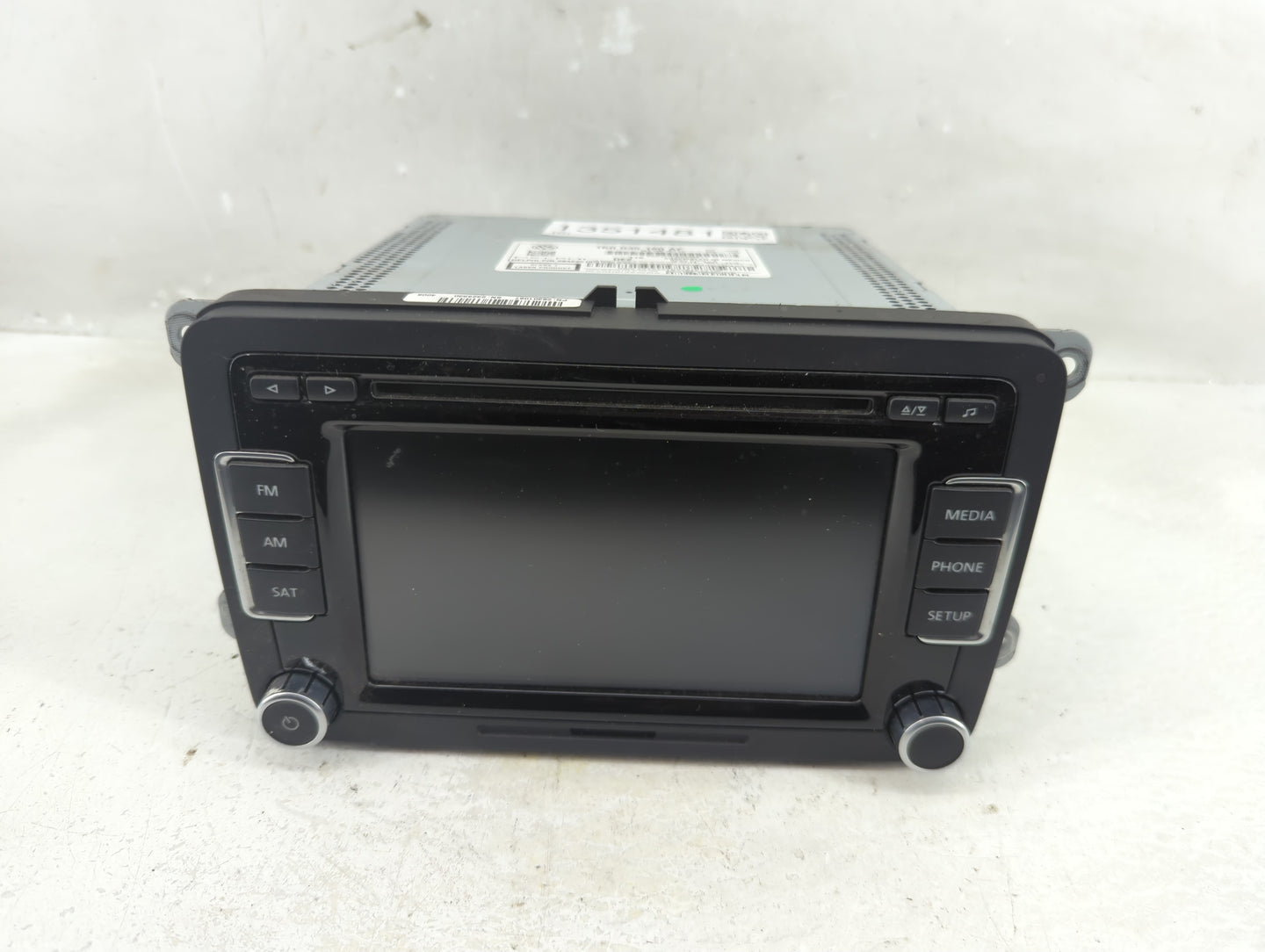 2009-2013 Volkswagen Cc Radio AM FM Cd Player Receiver Replacement P/N:1K0 035 180 AF Fits OEM Used Auto Parts - Oemusedauto