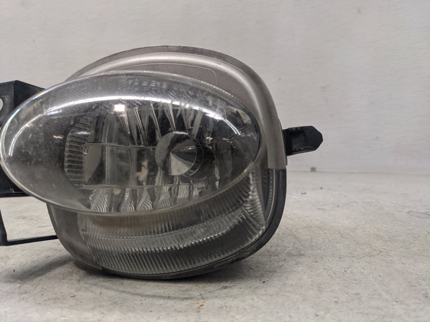 2013-2017 Volkswagen Cc Passenger Right Oem Fog Light Lamp - Oemusedautoparts1.com