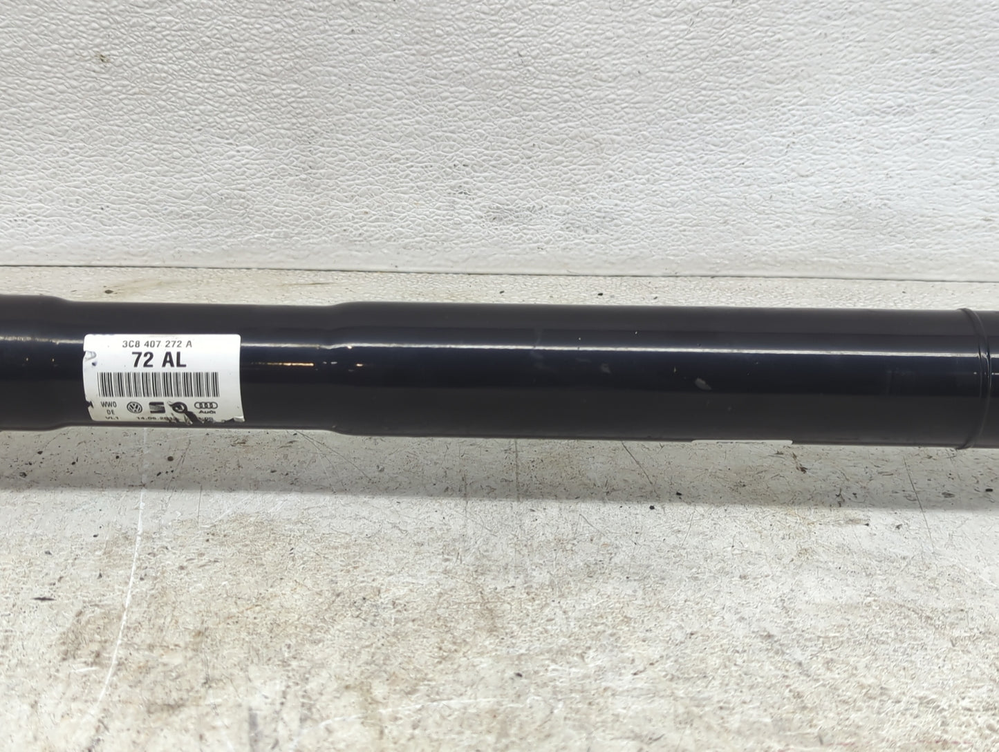2011-2017 Volkswagen Cc Axle Shaft Front Driver Cv C/v - Oemusedautoparts1.com