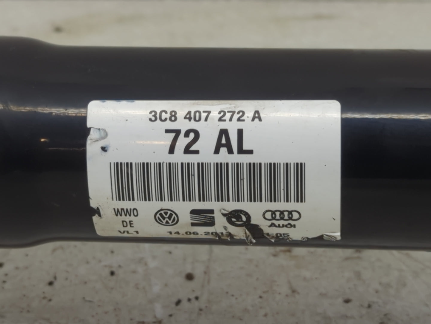 2011-2017 Volkswagen Cc Axle Shaft Front Driver Cv C/v - Oemusedautoparts1.com