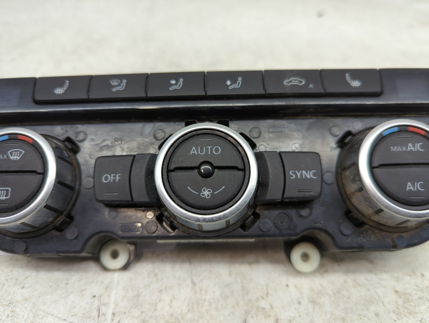 2013-2014 Volkswagen Cc Climate Control Module Temperature AC/Heater Replacement P/N:3AA907044BH 5HB011257-57 Fits Fits 2013