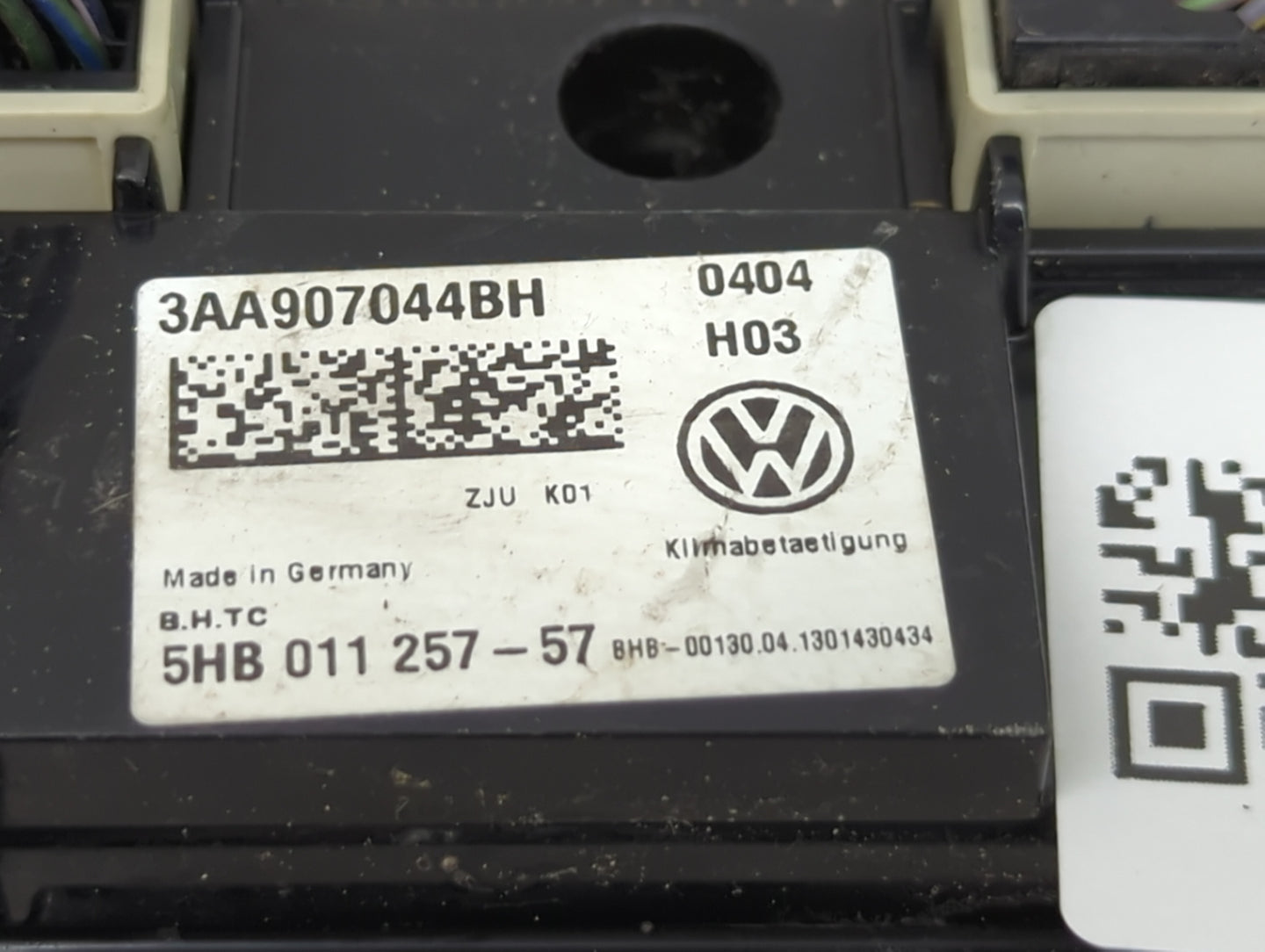 2013-2014 Volkswagen Cc Climate Control Module Temperature AC/Heater Replacement P/N:3AA907044BH 5HB011257-57 Fits Fits 2013