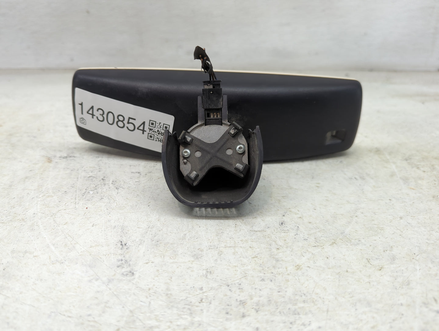 2014 Volkswagen Cc Interior Rear View Mirror Replacement OEM Fits OEM Used Auto Parts - Oemusedautoparts1.com