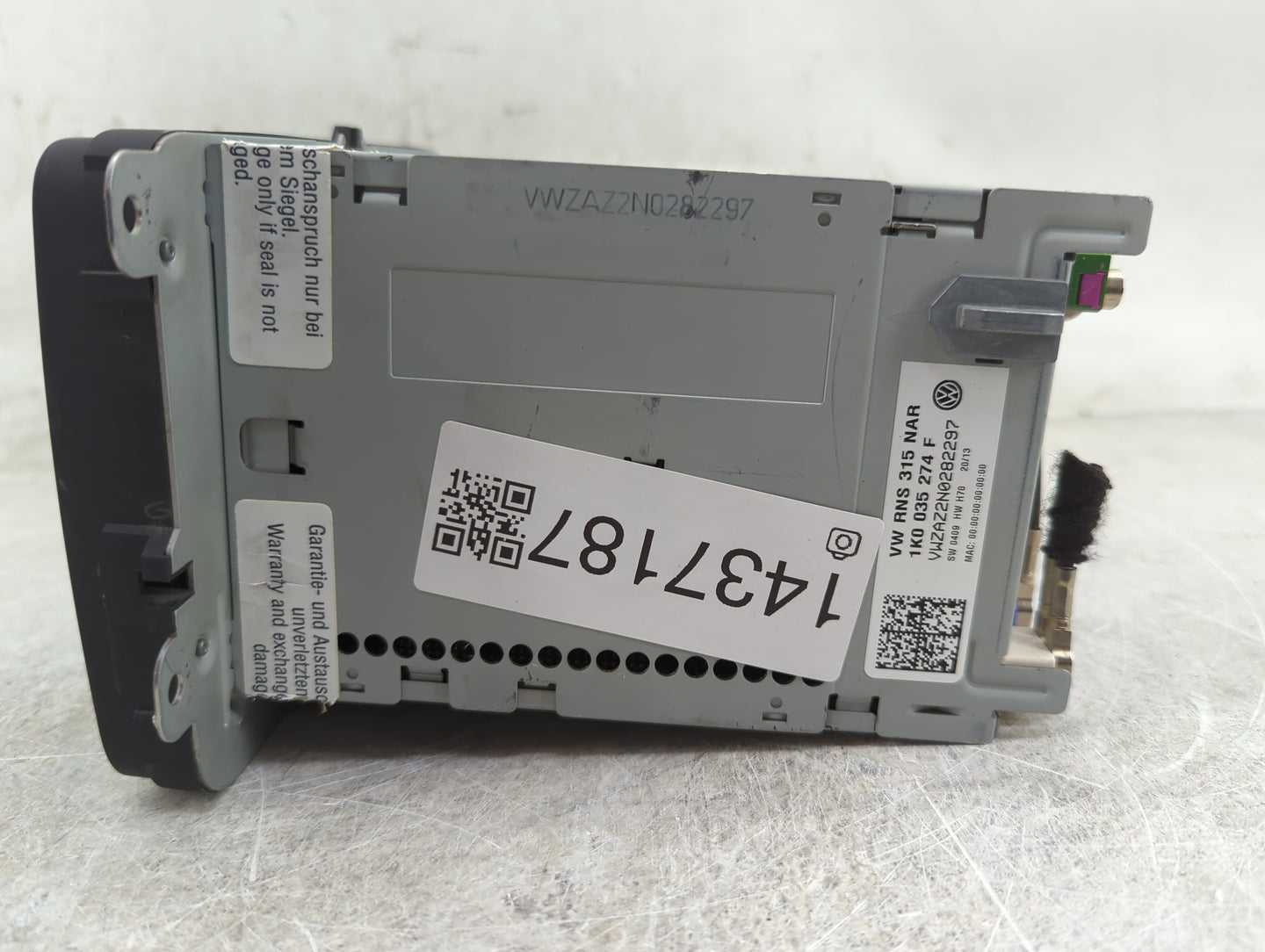 2012-2017 Volkswagen Cc Radio AM FM Cd Player Receiver Replacement P/N:1K0035274F VWZ4Z2N0282297 Fits OEM Used Auto Parts - 