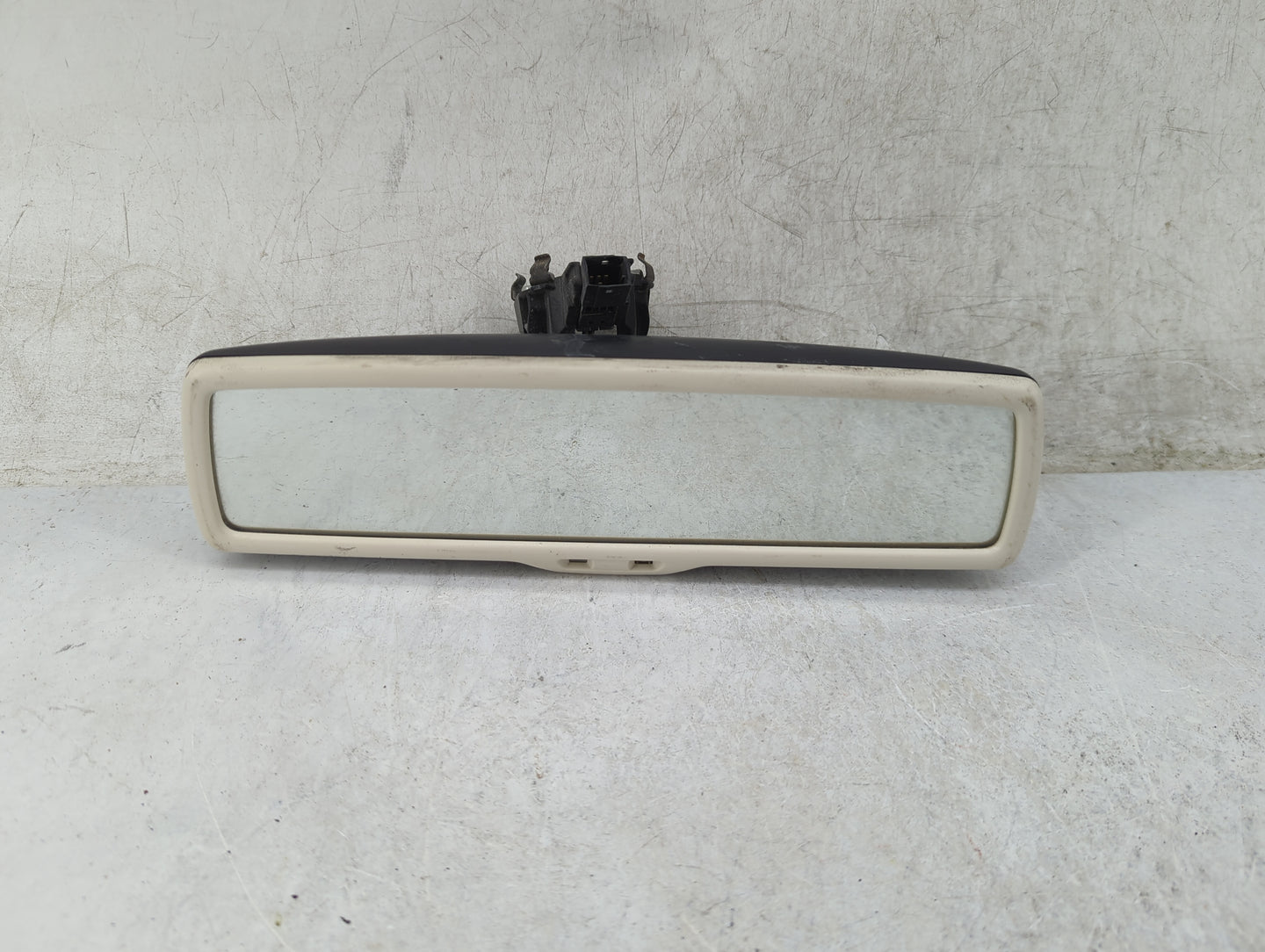 2013-2017 Volkswagen Cc Interior Rear View Mirror Replacement OEM P/N:44582973 905-3544 Fits Fits 2013 2014 2015 2016 2017 O
