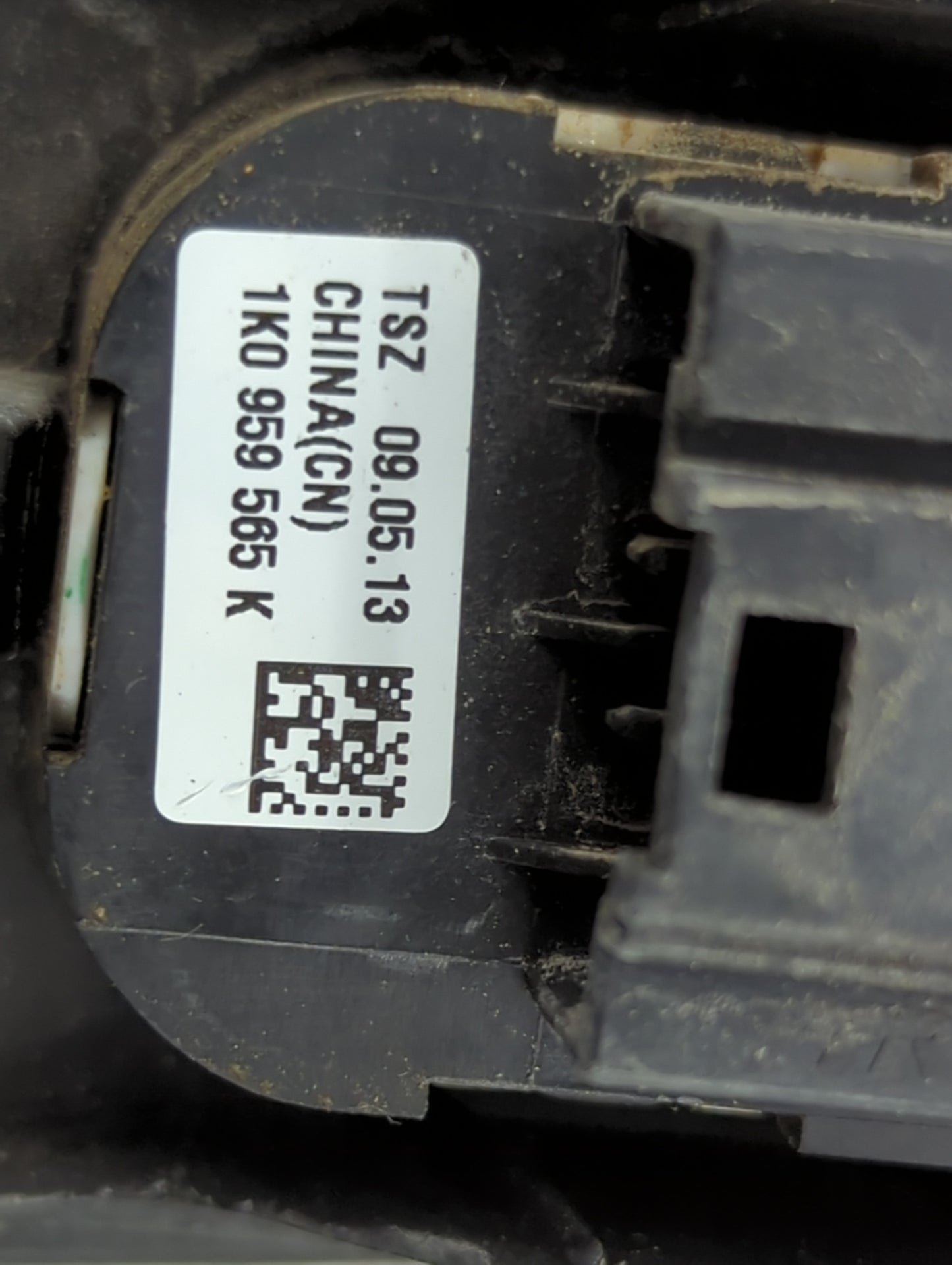 2009-2017 Volkswagen Cc Master Power Window Switch Replacement Driver Side Left P/N:1K0959565K Fits OEM Used Auto Parts - Oe