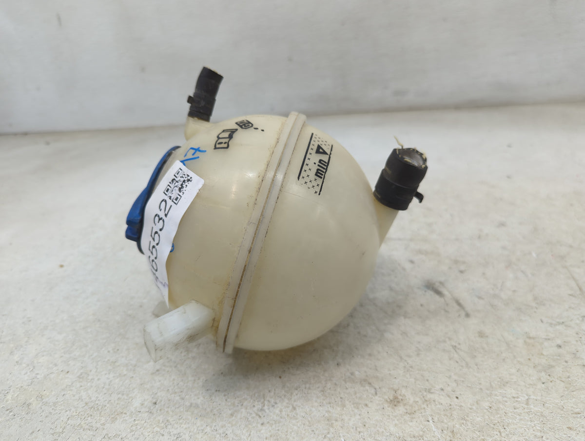 2009-2017 Volkswagen Cc Radiator Coolant Overflow Expansion Tank Bottle 1465532 - Oemusedautoparts1.com