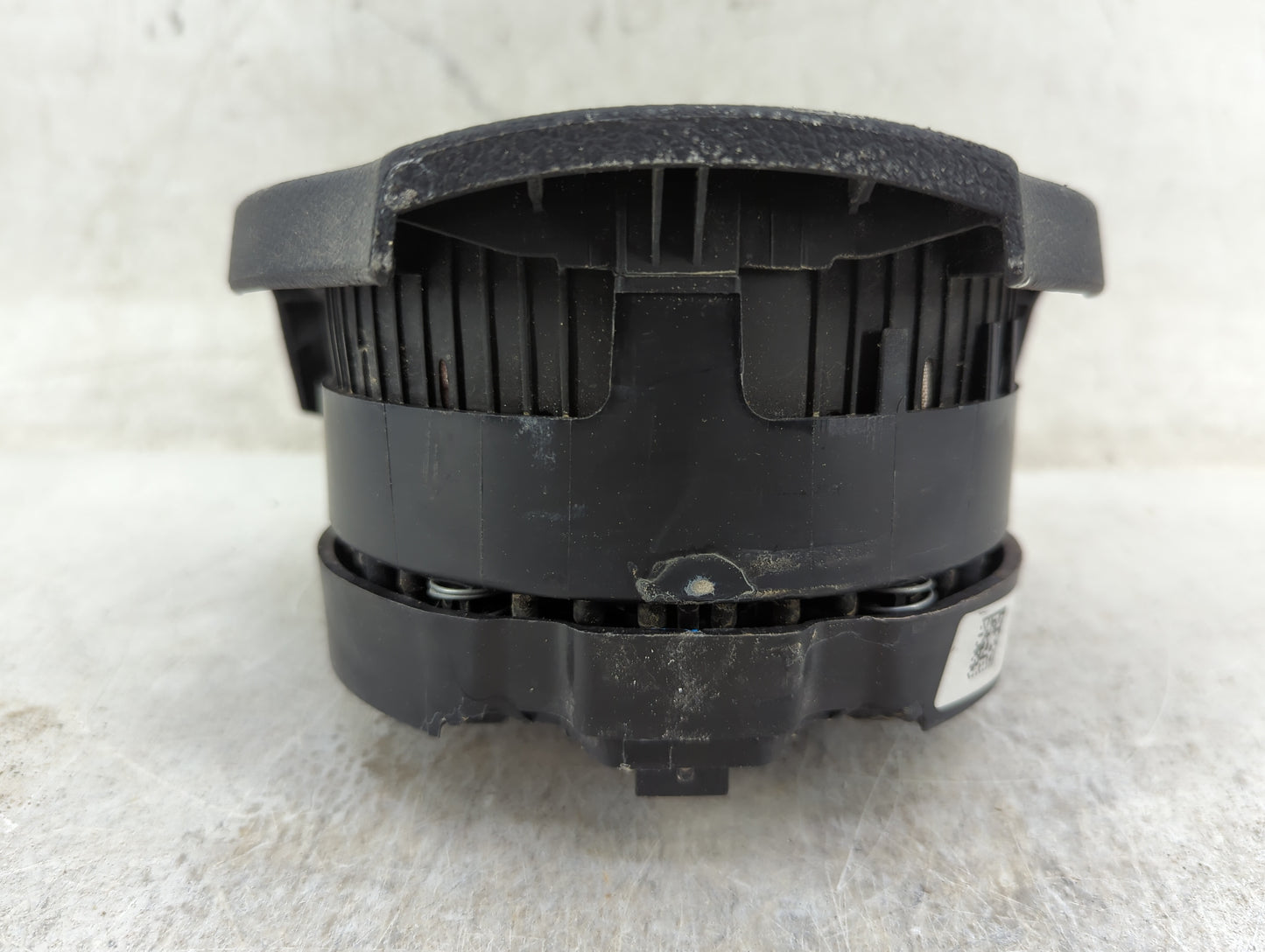 2012-2017 Volkswagen Cc Air Bag Driver Left Steering Wheel Mounted 1465954 - Oemusedautoparts1.com
