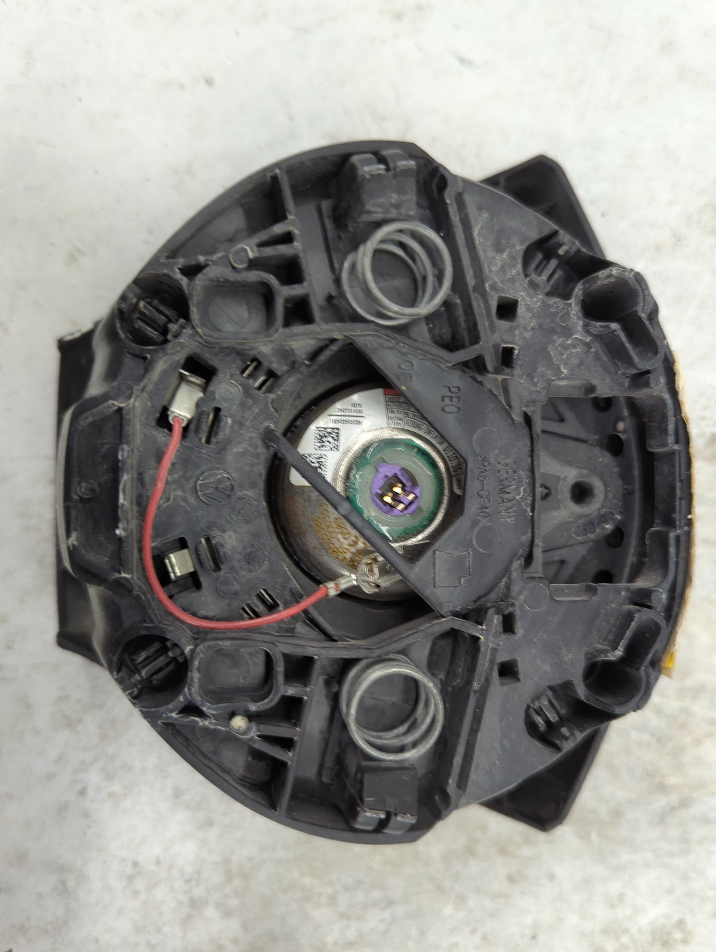 2012-2017 Volkswagen Cc Air Bag Driver Left Steering Wheel Mounted 1465954 - Oemusedautoparts1.com