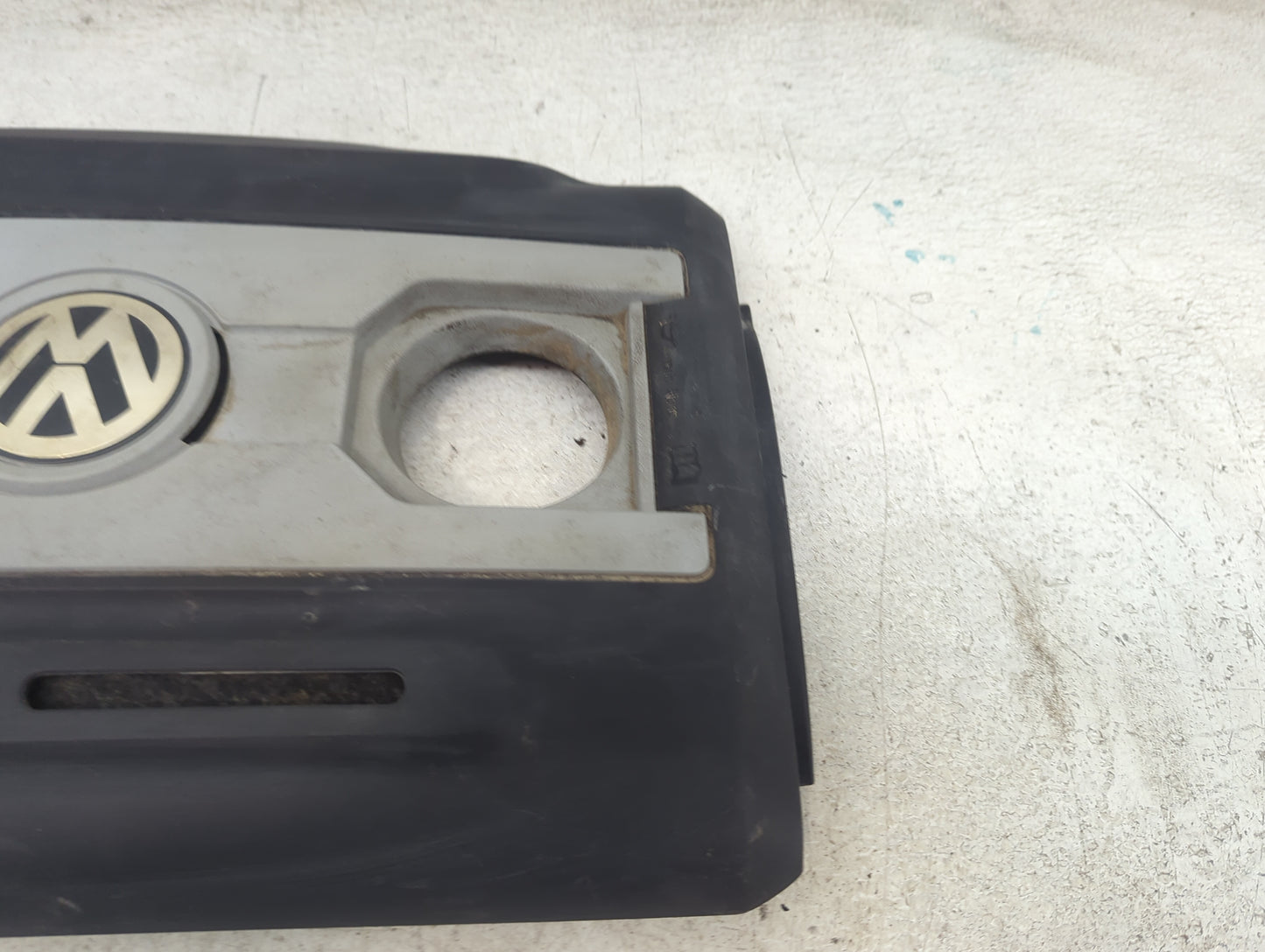2014 Volkswagen Cc Engine Cover 1479291 - Oemusedautoparts1.com