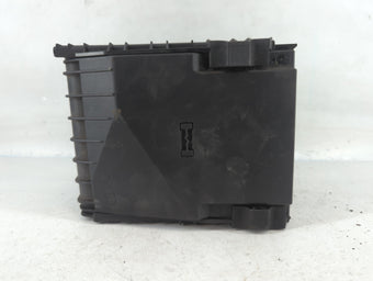 compare product 2013-2017 Volkswagen Cc Fusebox Fuse Box Panel Relay Module P/N:6359-5743 3C0 937 125 A Fits OEM Used Auto Parts