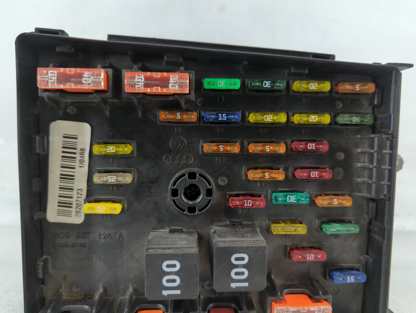 2013-2017 Volkswagen Cc Fusebox Fuse Box Panel Relay Module P/N:3C0 937 125 Fits OEM Used Auto Parts - Oemusedautoparts1.com