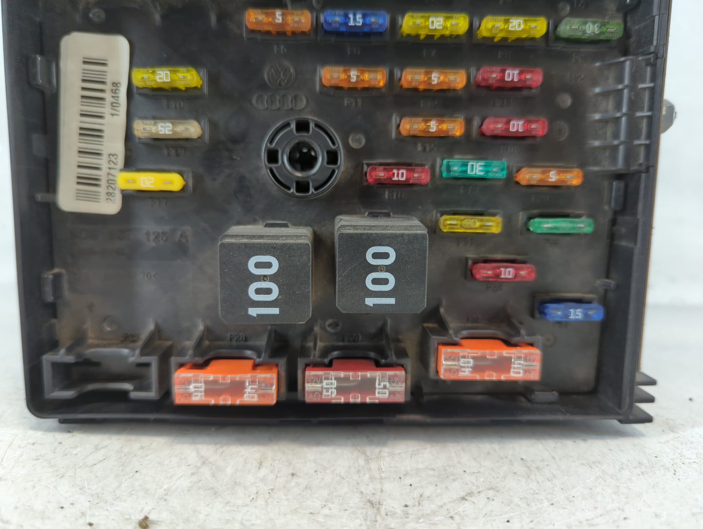2013-2017 Volkswagen Cc Fusebox Fuse Box Panel Relay Module P/N:3C0 937 125 Fits OEM Used Auto Parts - Oemusedautoparts1.com