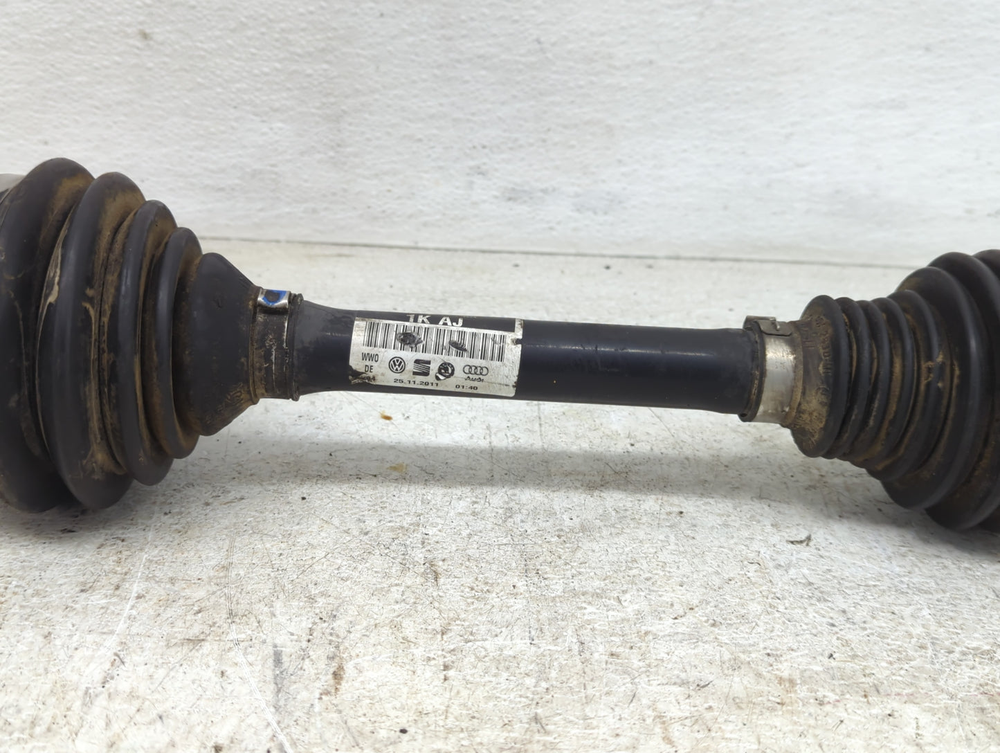 2013-2013 Volkswagen Golf Axle Shaft Front Driver Cv C/v - Oemusedautoparts1.com