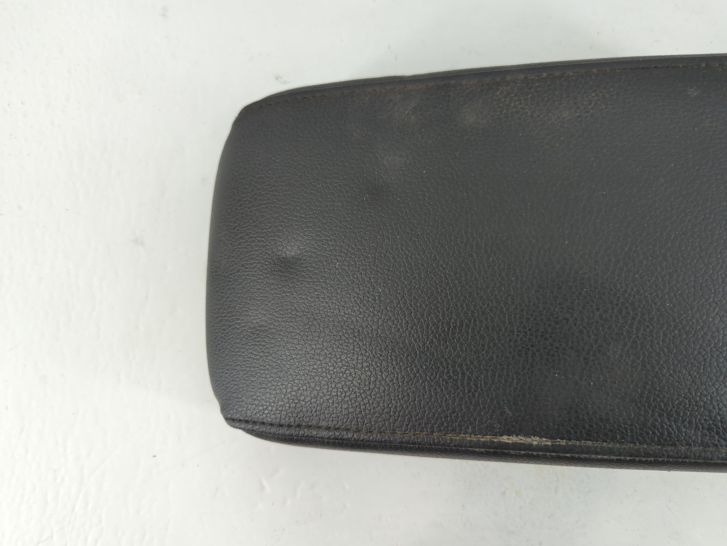 2012-2018 Volkswagen Jetta Center Console Armrest Cover Lid Fits Fits 2012 2013 2014 2015 2016 2017 2018 OEM Used Auto Parts