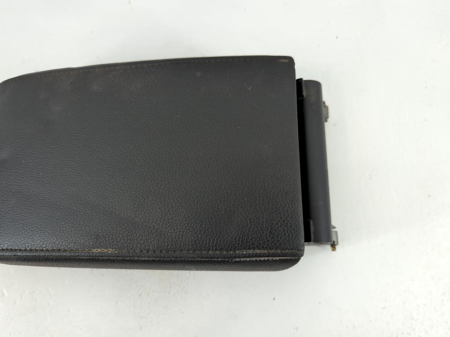 2012-2018 Volkswagen Jetta Center Console Armrest Cover Lid Fits Fits 2012 2013 2014 2015 2016 2017 2018 OEM Used Auto Parts