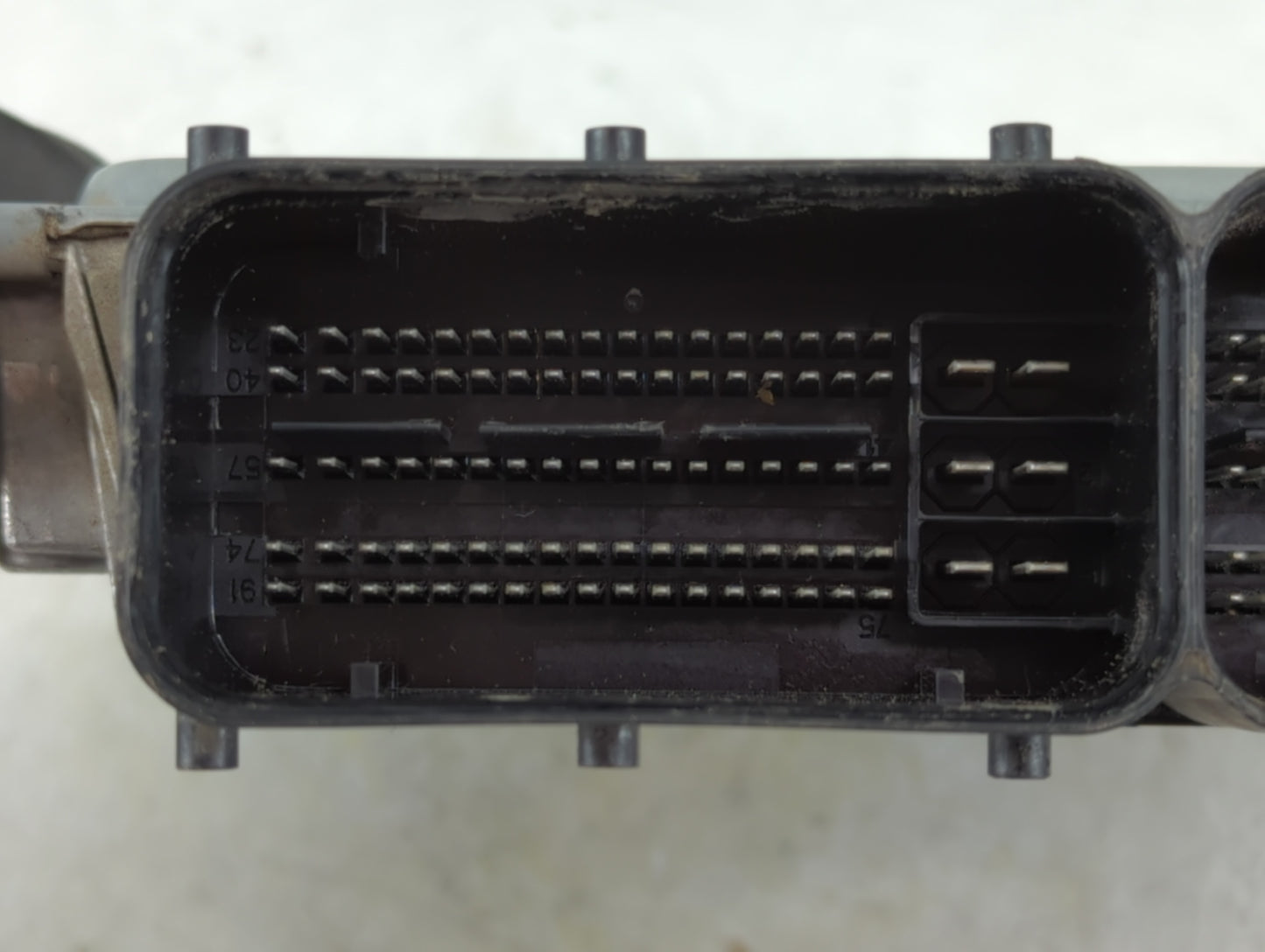 2014 Volkswagen Jetta PCM Engine Control Computer ECU ECM PCU OEM P/N:06K 907 425 06K 906 070 F Fits OEM Used Auto Parts - O