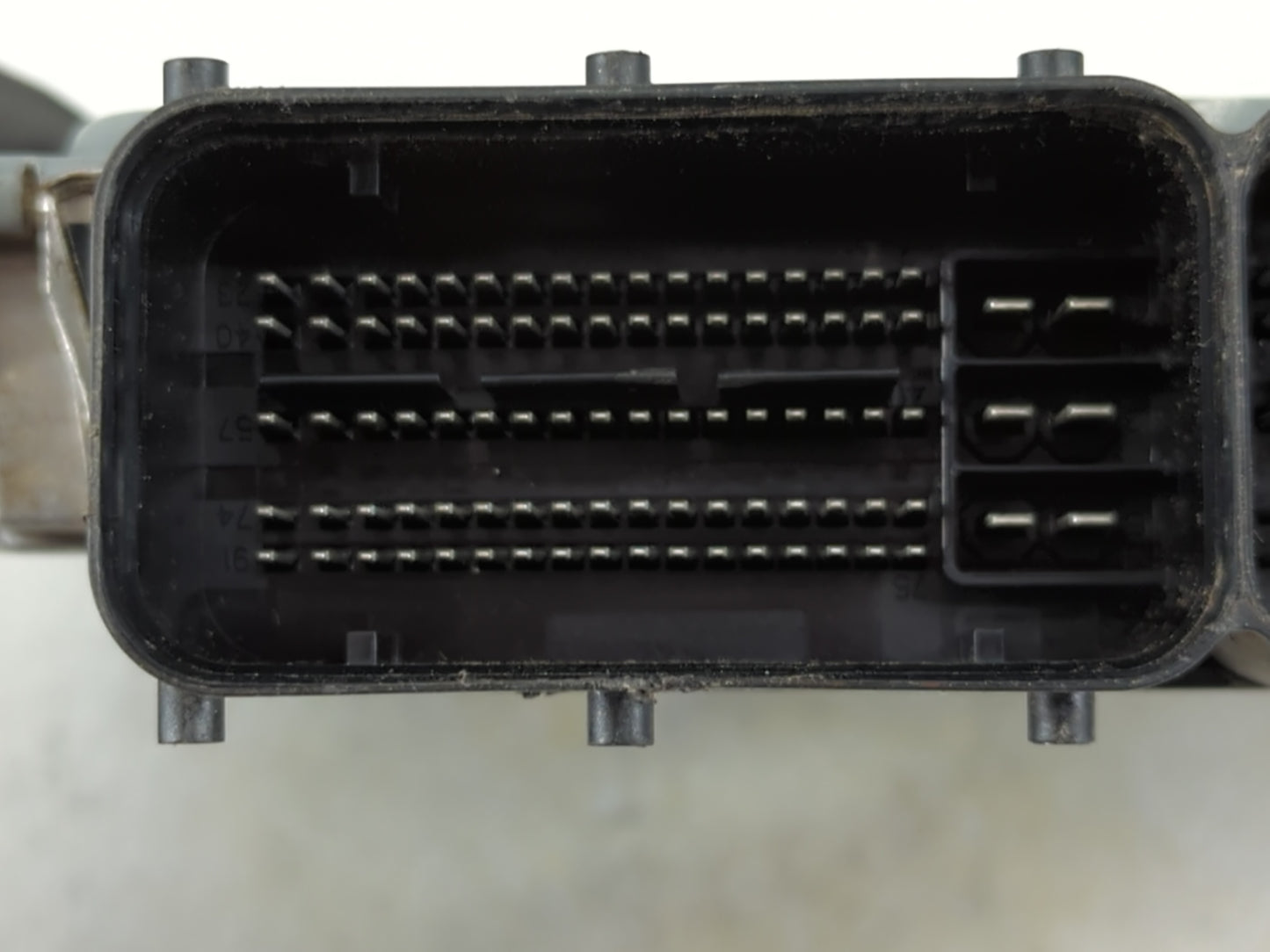 2014 Volkswagen Jetta PCM Engine Control Computer ECU ECM PCU OEM P/N:06K 906 070 F Fits OEM Used Auto Parts - Oemusedautopa