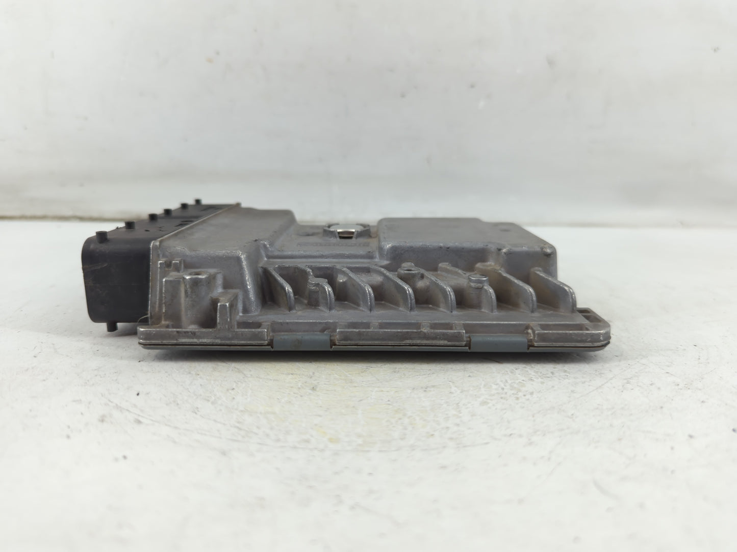 2014 Volkswagen Jetta PCM Engine Control Computer ECU ECM PCU OEM P/N:06K 906 070 F Fits OEM Used Auto Parts - Oemusedautopa