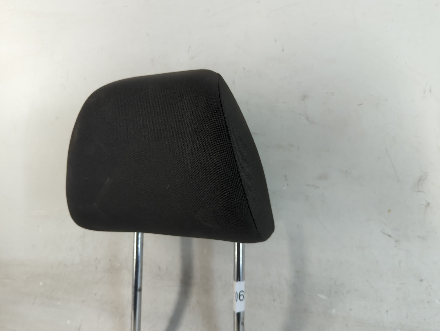 2014 Volkswagen Jetta Headrest Head Rest Front Driver Passenger Seat Fits OEM Used Auto Parts - Oemusedautoparts1.com