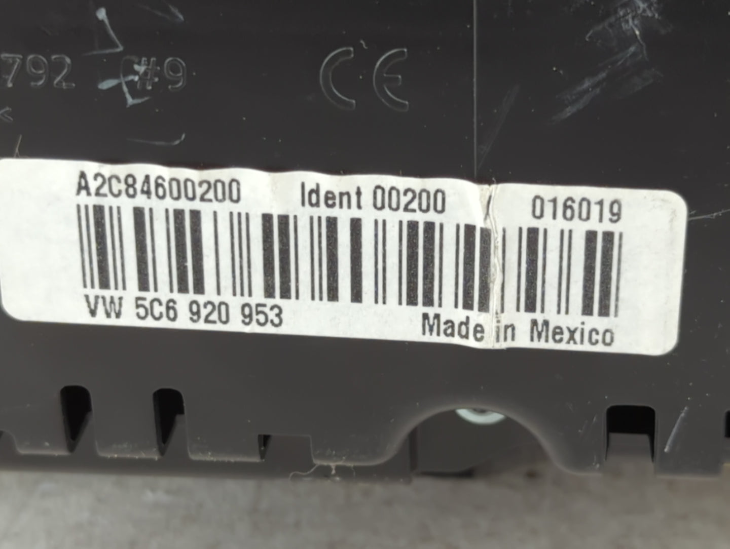 2014 Volkswagen Jetta Instrument Cluster Speedometer Gauges P/N:5C6 920 953 Fits OEM Used Auto Parts - Oemusedautoparts1.com