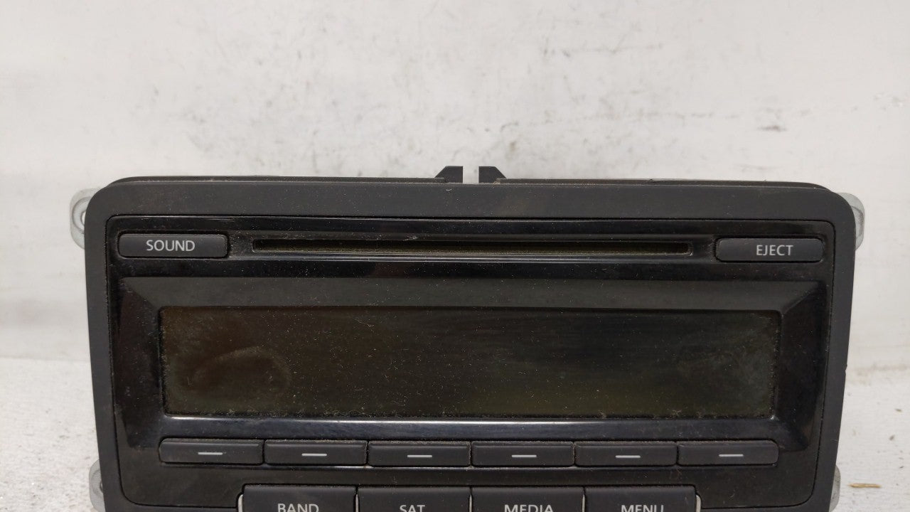 2011-2014 Volkswagen Jetta Am Fm Cd Player Radio Receiver - Oemusedautoparts1.com