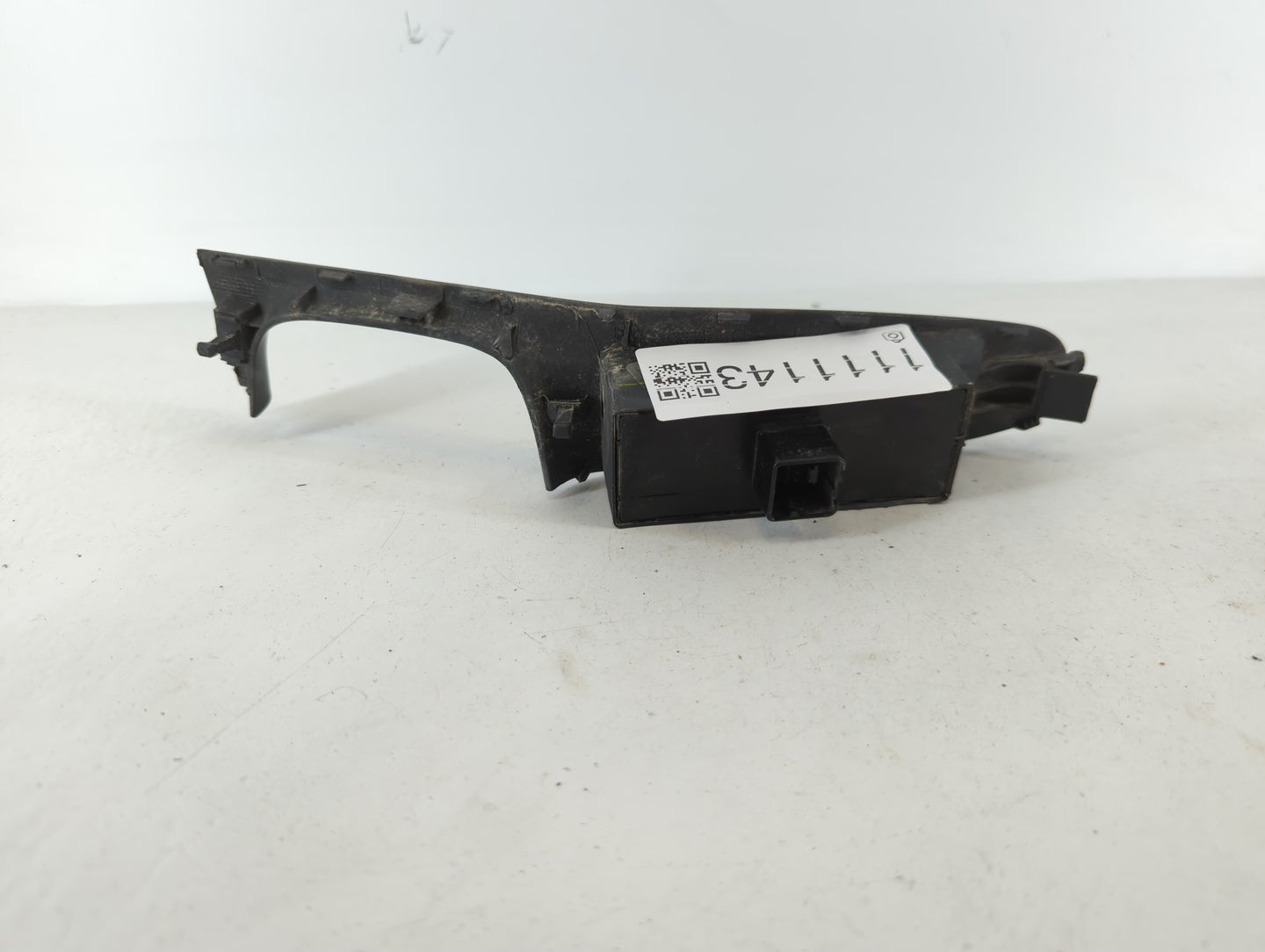 2011-2018 Volkswagen Jetta Master Power Window Switch Replacement Driver Side Left Fits OEM Used Auto Parts - Oemusedautopar