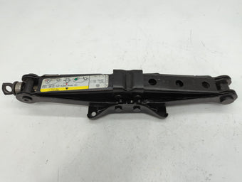 compare product 2014 Volkswagen Jetta Spare Scissor Car Jack 1112409