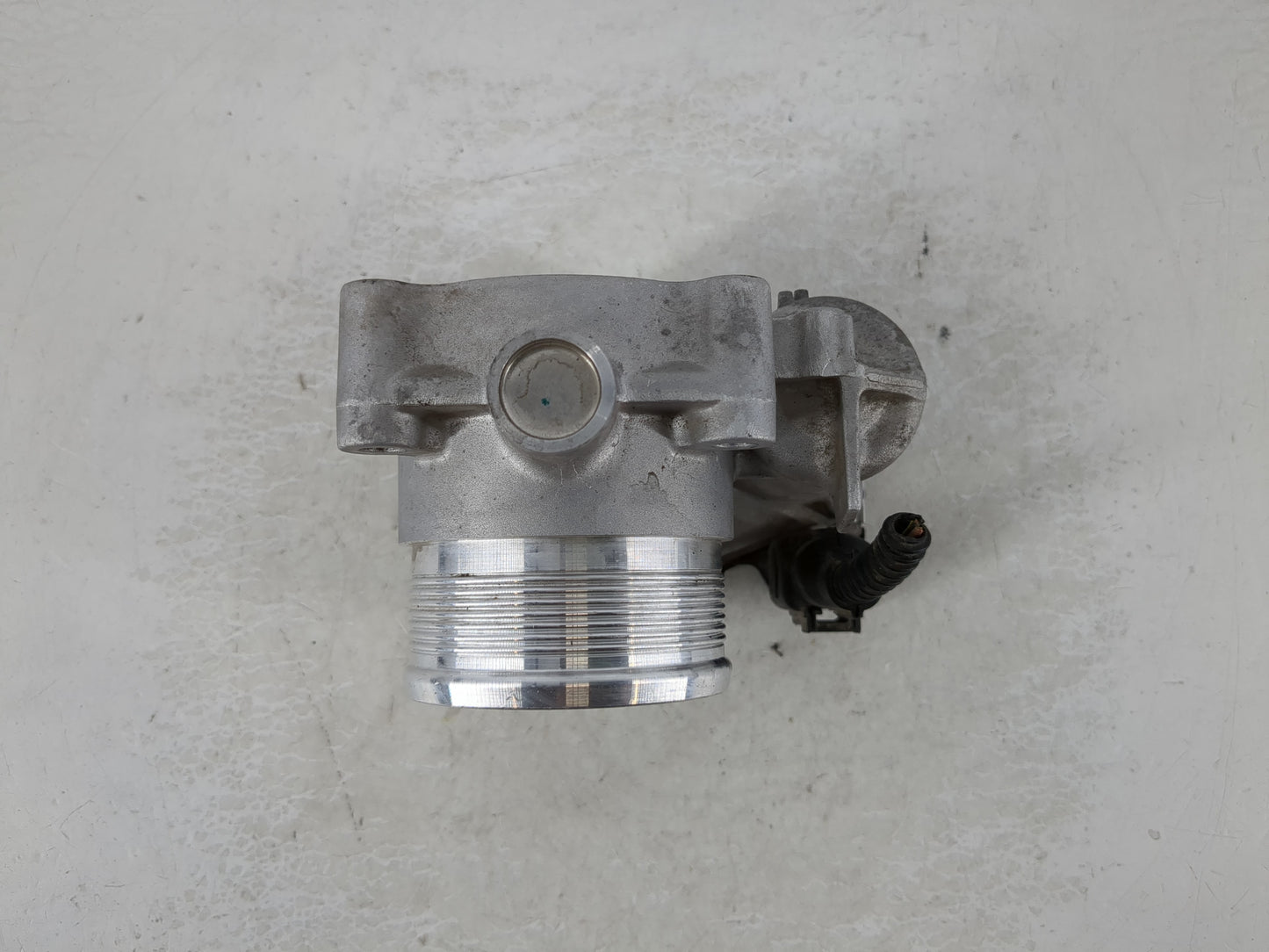 2014-2017 Volkswagen Jetta Throttle Body P/N:06K 133 062 D 06K 133 06 Fits Fits 2014 2015 2016 2017 OEM Used Auto Parts - Oe