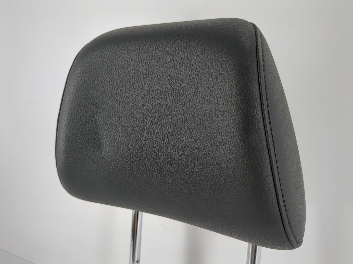 2011-2014 Volkswagen Jetta Headrest Head Rest Rear Seat Fits Fits 2011 2012 2013 2014 OEM Used Auto Parts - Oemusedautoparts
