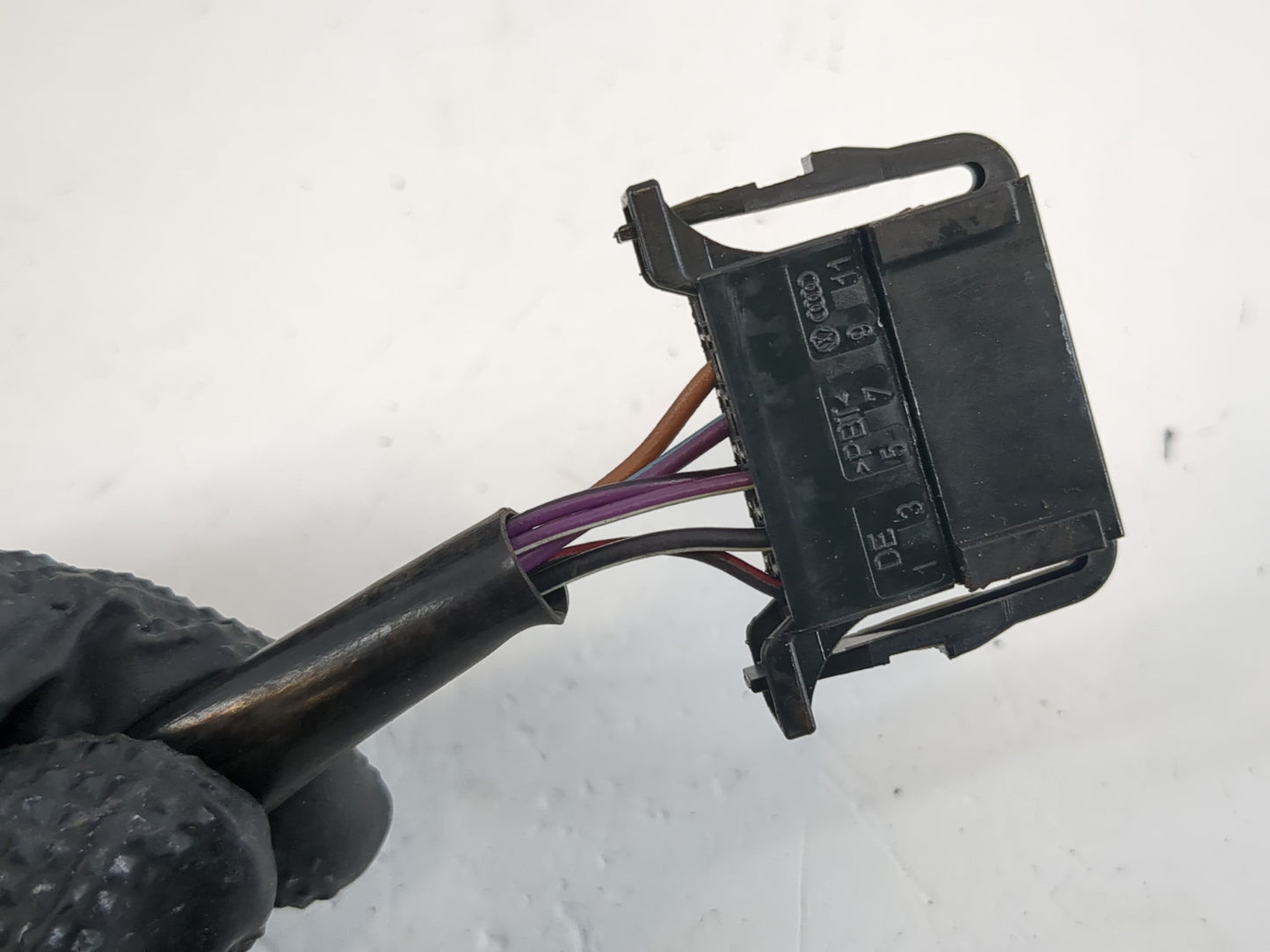 2011-2016 Volkswagen Jetta Passenger Side View Mirror - Right Door Mirror OEM Used - Oemusedautoparts1.com