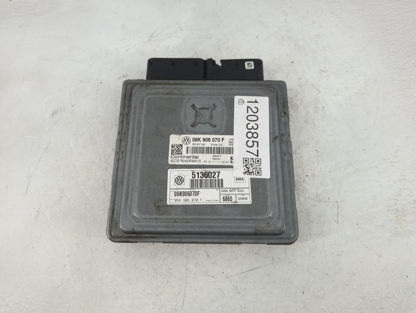 2014 Volkswagen Jetta PCM Engine Control Computer ECU ECM PCU OEM P/N:06K 906 070F Fits OEM Used Auto Parts - Oemusedautopar