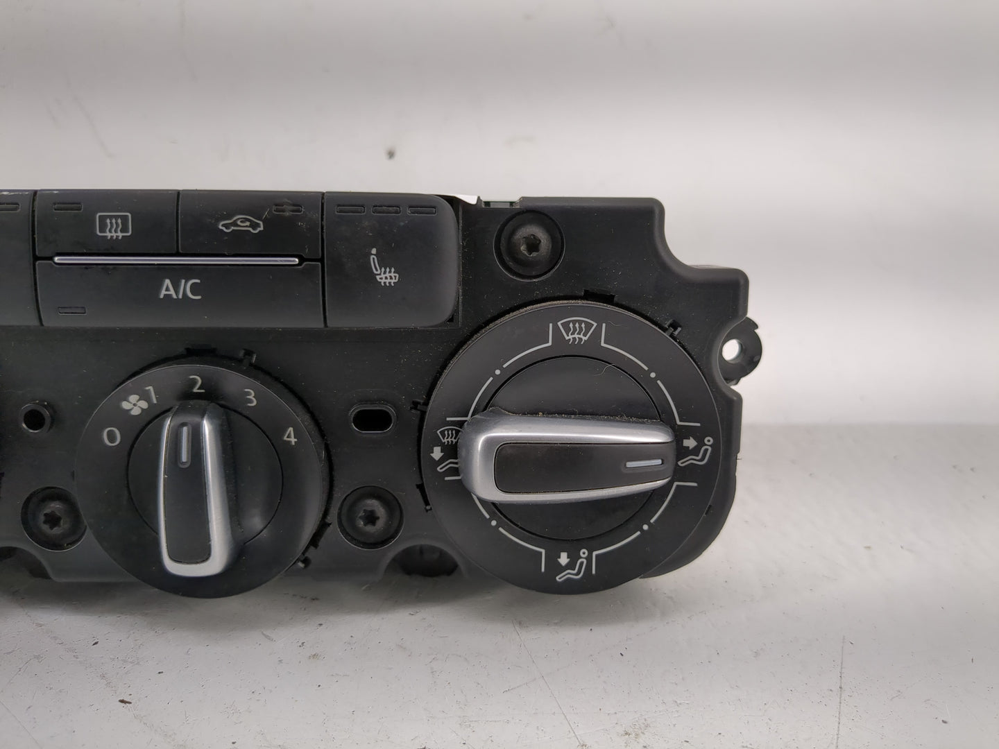 2011-2014 Volkswagen Jetta Climate Control Module Temperature AC/Heater Replacement P/N:5C1 819 045 Fits Fits 2011 2012 2013