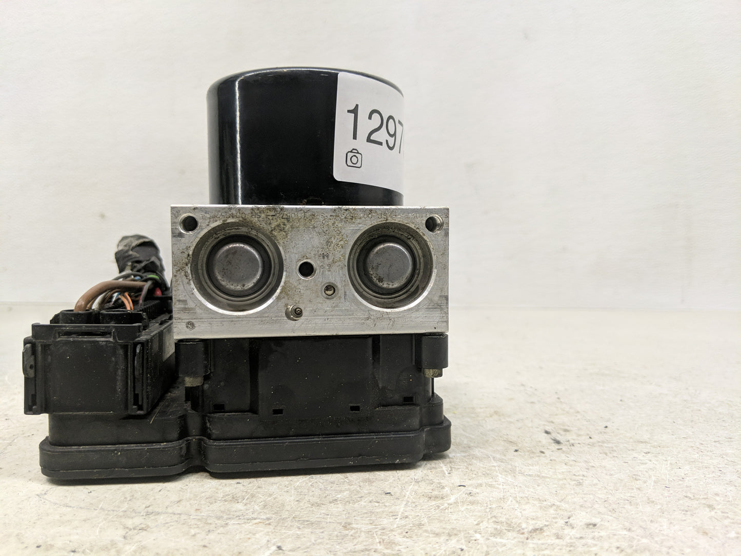 2014 Volkswagen Jetta ABS Pump Control Module Replacement P/N:1K0 907 379 BM 1K0 614 517 EA Fits Fits 2013 2015 OEM Used Aut