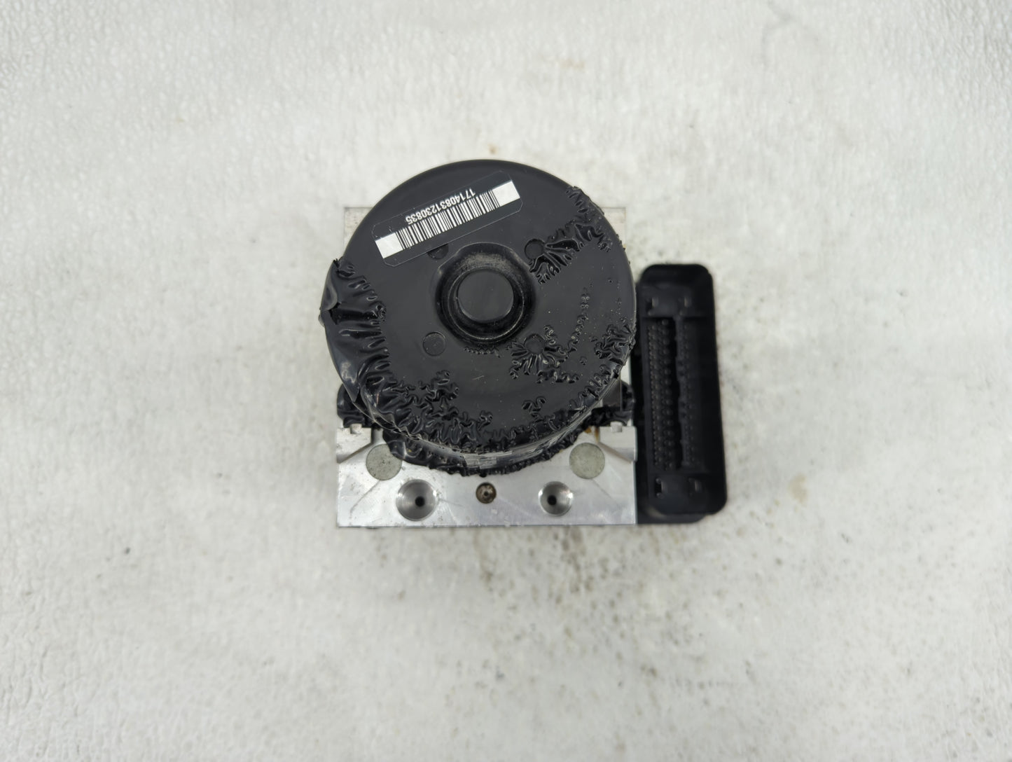 2014 Volkswagen Jetta ABS Pump Control Module Replacement P/N:1K0 614 517 Fits Fits 2013 2015 OEM Used Auto Parts - Oemuseda