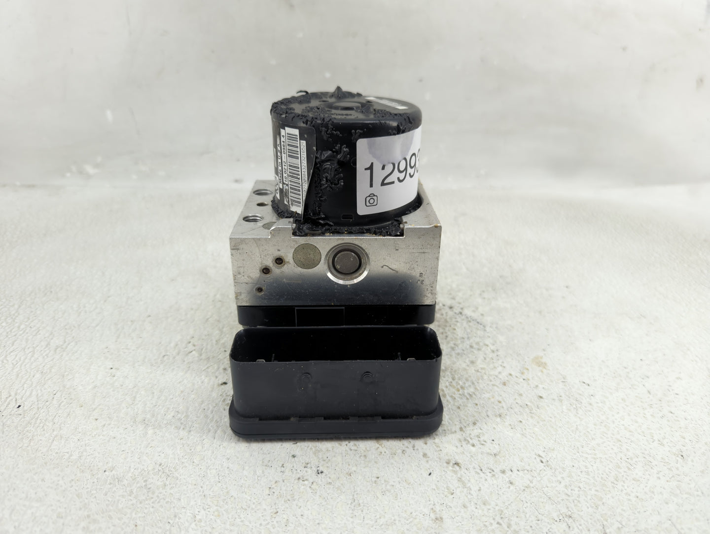 2014 Volkswagen Jetta ABS Pump Control Module Replacement P/N:1K0 614 517 Fits Fits 2013 2015 OEM Used Auto Parts - Oemuseda