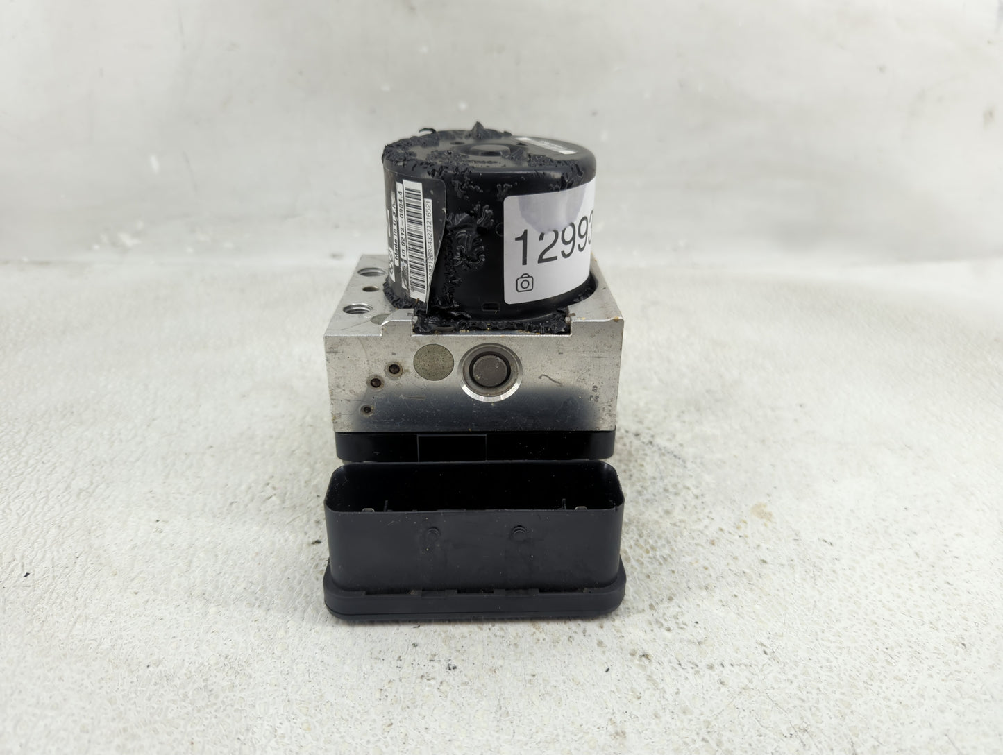 2014 Volkswagen Jetta ABS Pump Control Module Replacement P/N:1K0 614 517 Fits Fits 2013 2015 OEM Used Auto Parts - Oemuseda