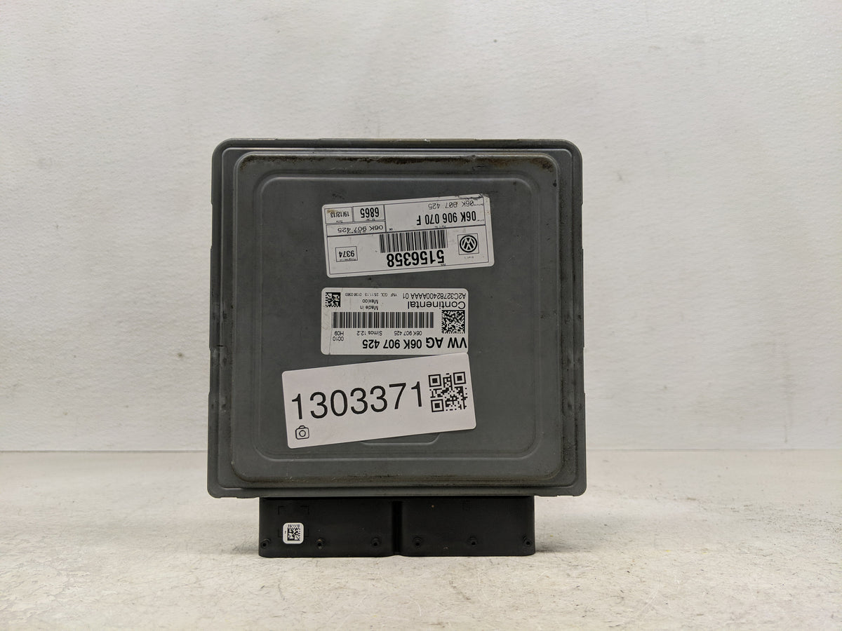 2014 Volkswagen Jetta PCM Engine Control Computer ECU ECM PCU OEM P/N:06K 907 425 06K 906 070 F OEM Used Auto Parts - Oemuse