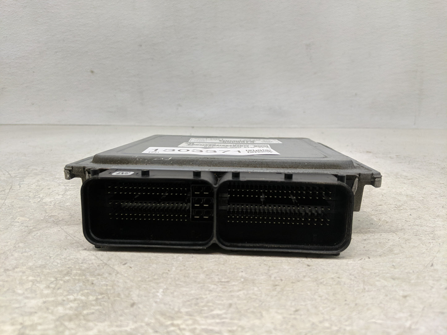 2014 Volkswagen Jetta PCM Engine Control Computer ECU ECM PCU OEM P/N:06K 907 425 06K 906 070 F Fits OEM Used Auto Parts - O