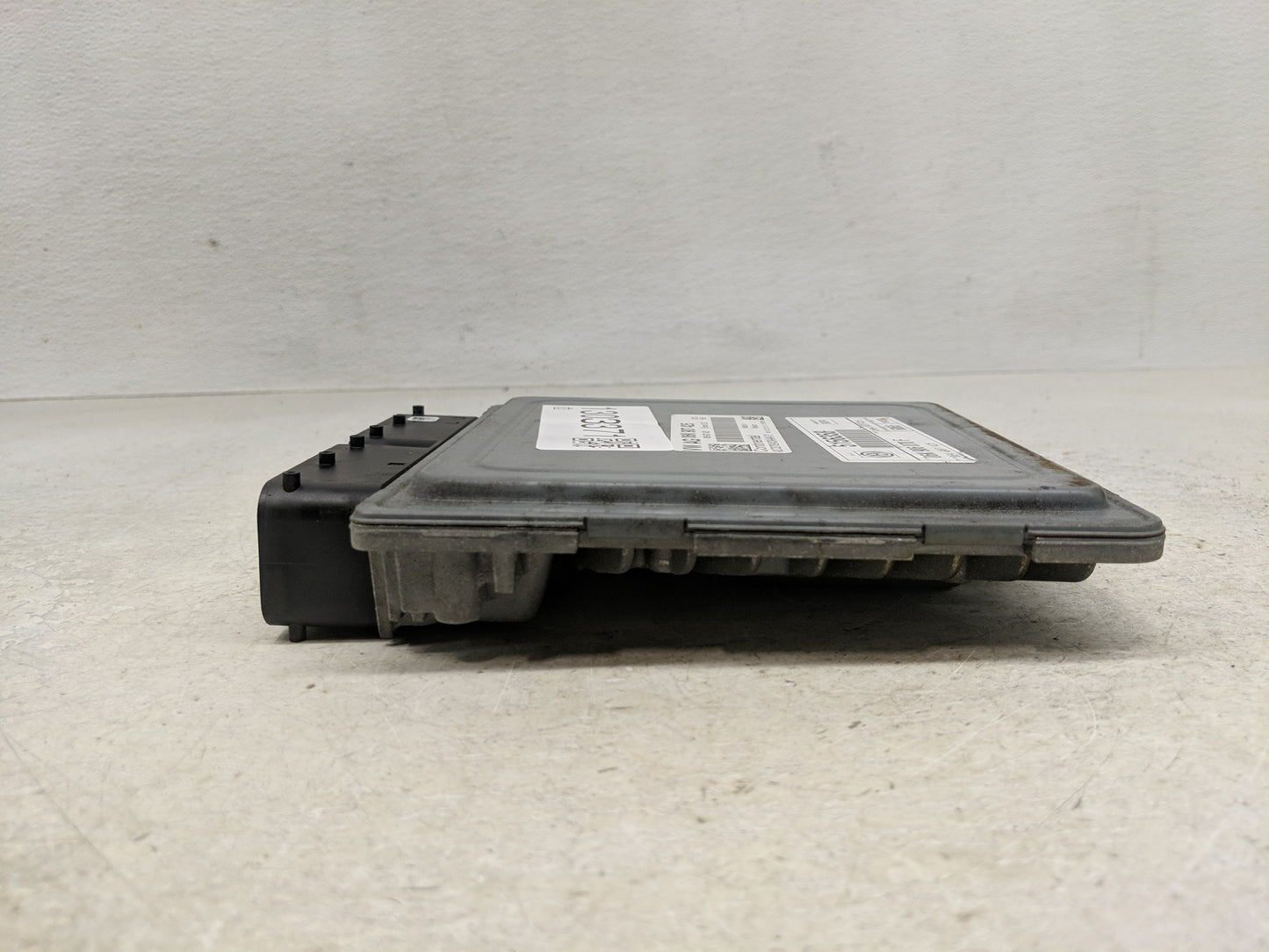 2014 Volkswagen Jetta PCM Engine Control Computer ECU ECM PCU OEM P/N:06K 907 425 06K 906 070 F Fits OEM Used Auto Parts - O